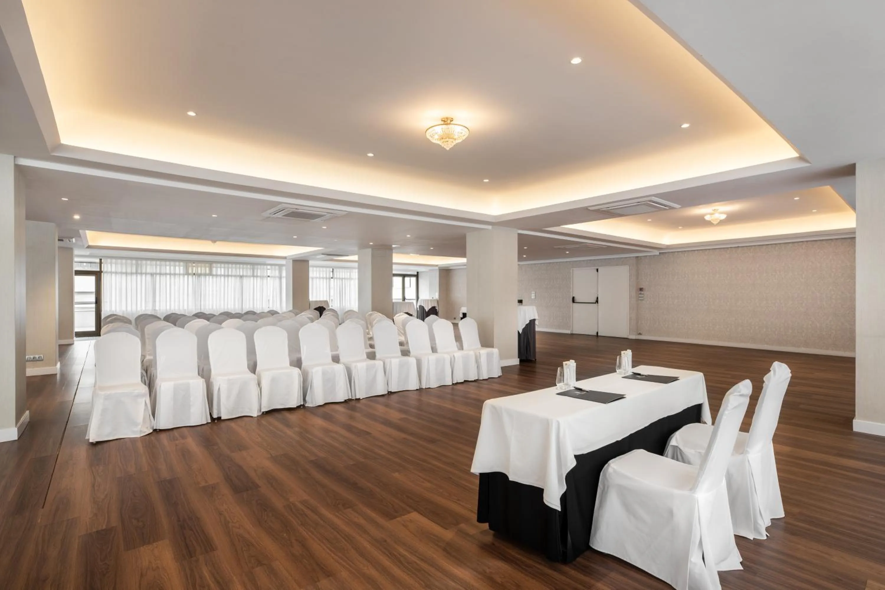 Meeting/conference room in Eurostars Gran Hotel Lugo
