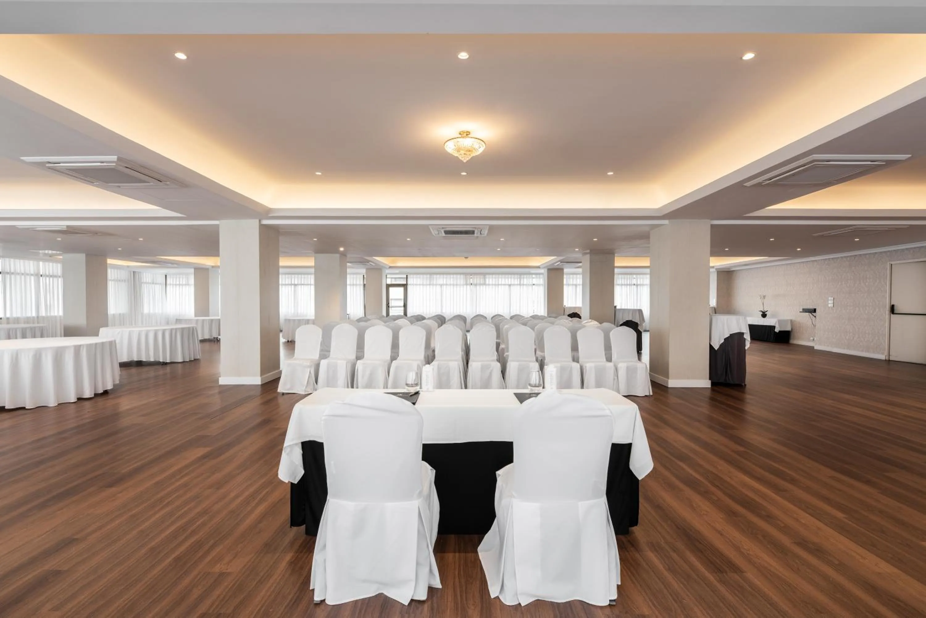 Meeting/conference room in Eurostars Gran Hotel Lugo