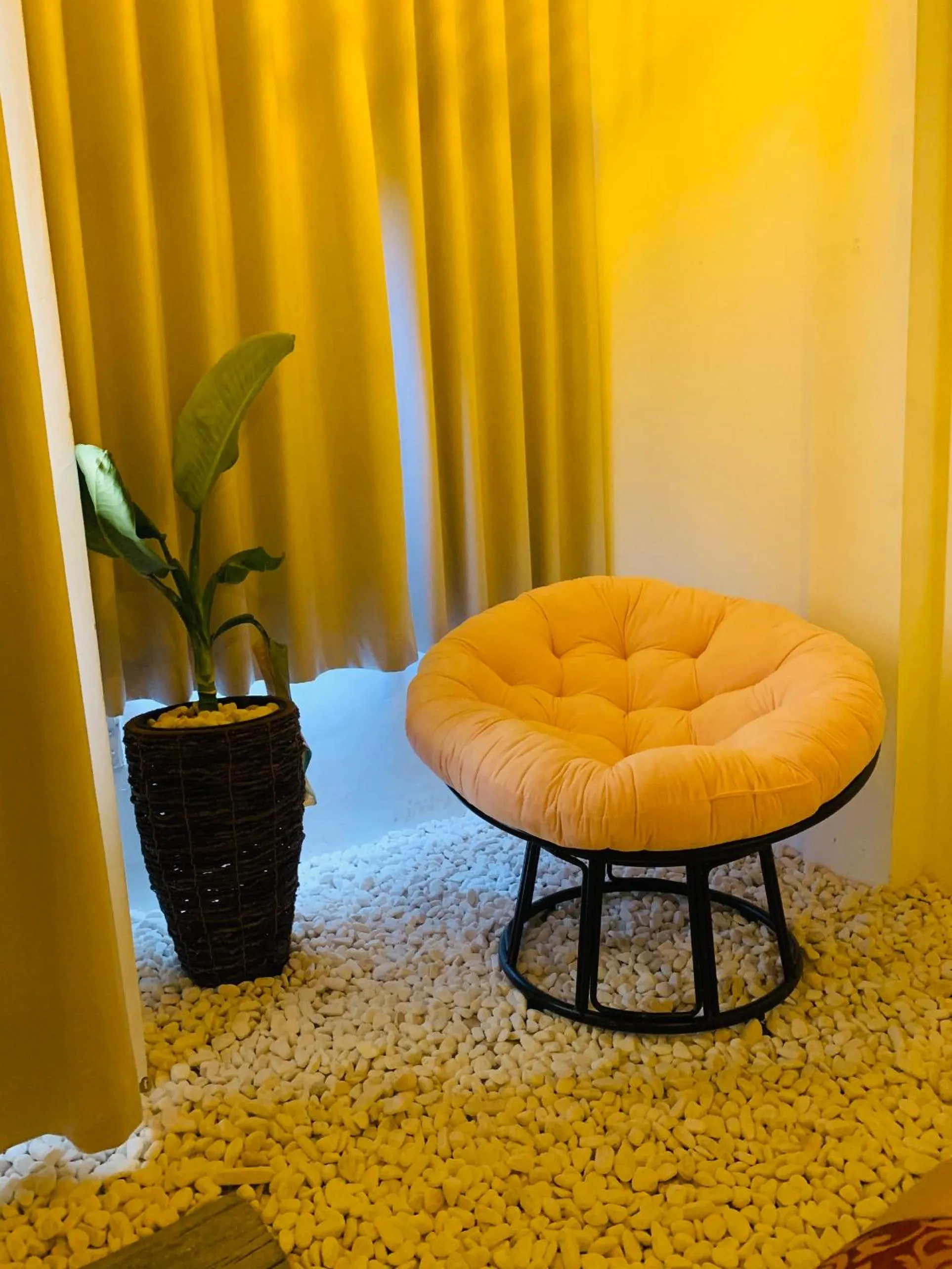 Living room in Language Exchange Hotel 3