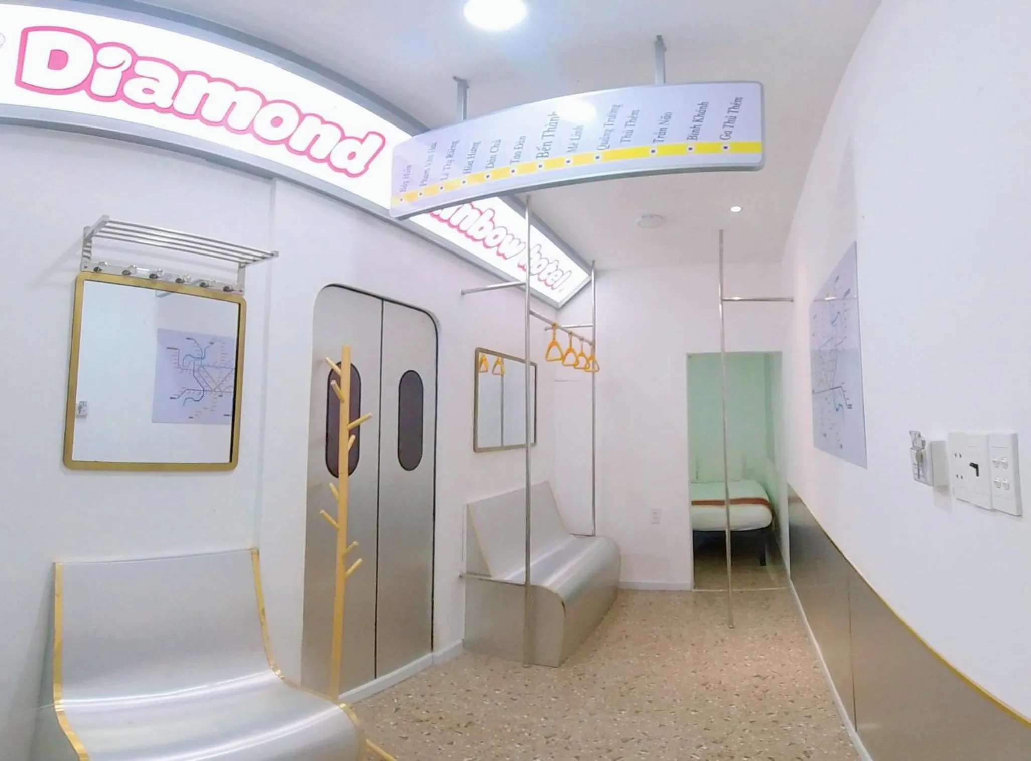 Text overlay in Language Exchange Hotel 3