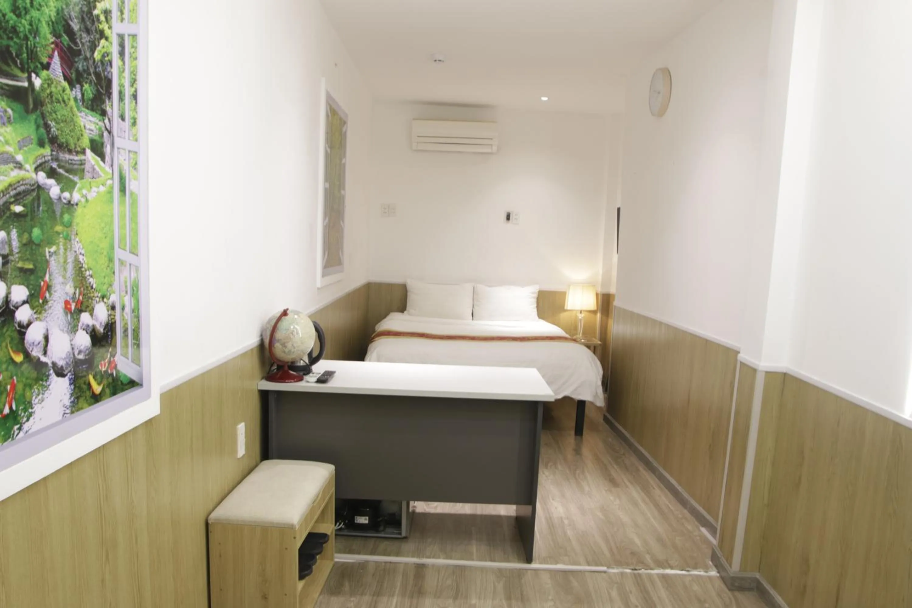 Bed in Language Exchange Hotel 3