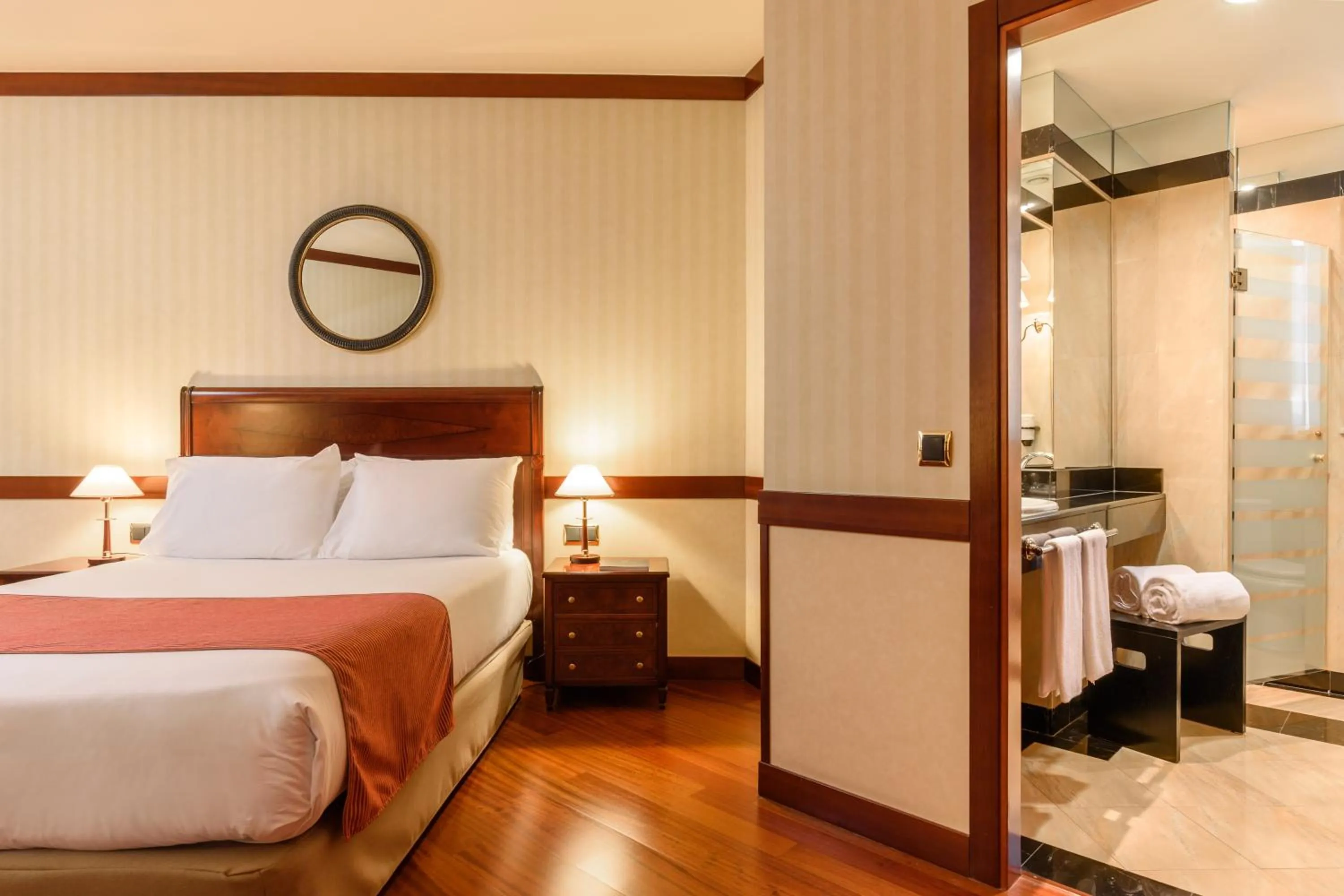 Bed in Eurostars Gran Hotel Santiago