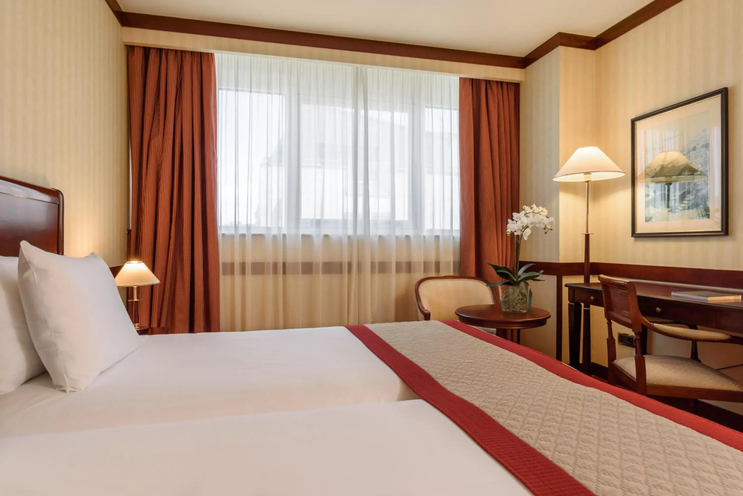 Double or Twin Room in Eurostars Gran Hotel Santiago Double or Twin Room in Eurostars Gran Hotel Santiago