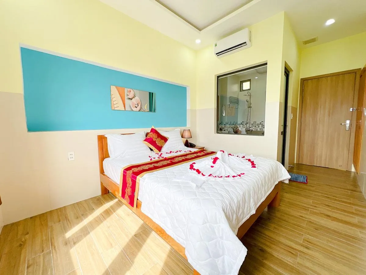 Photo of the whole room, Bed in Sea Star Hotel