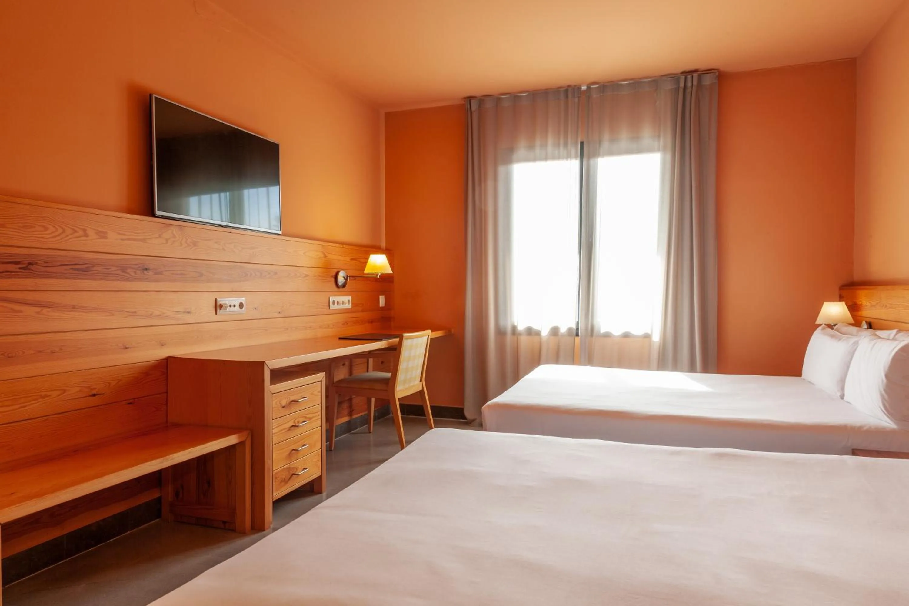 Bedroom, Bed in Montanyà