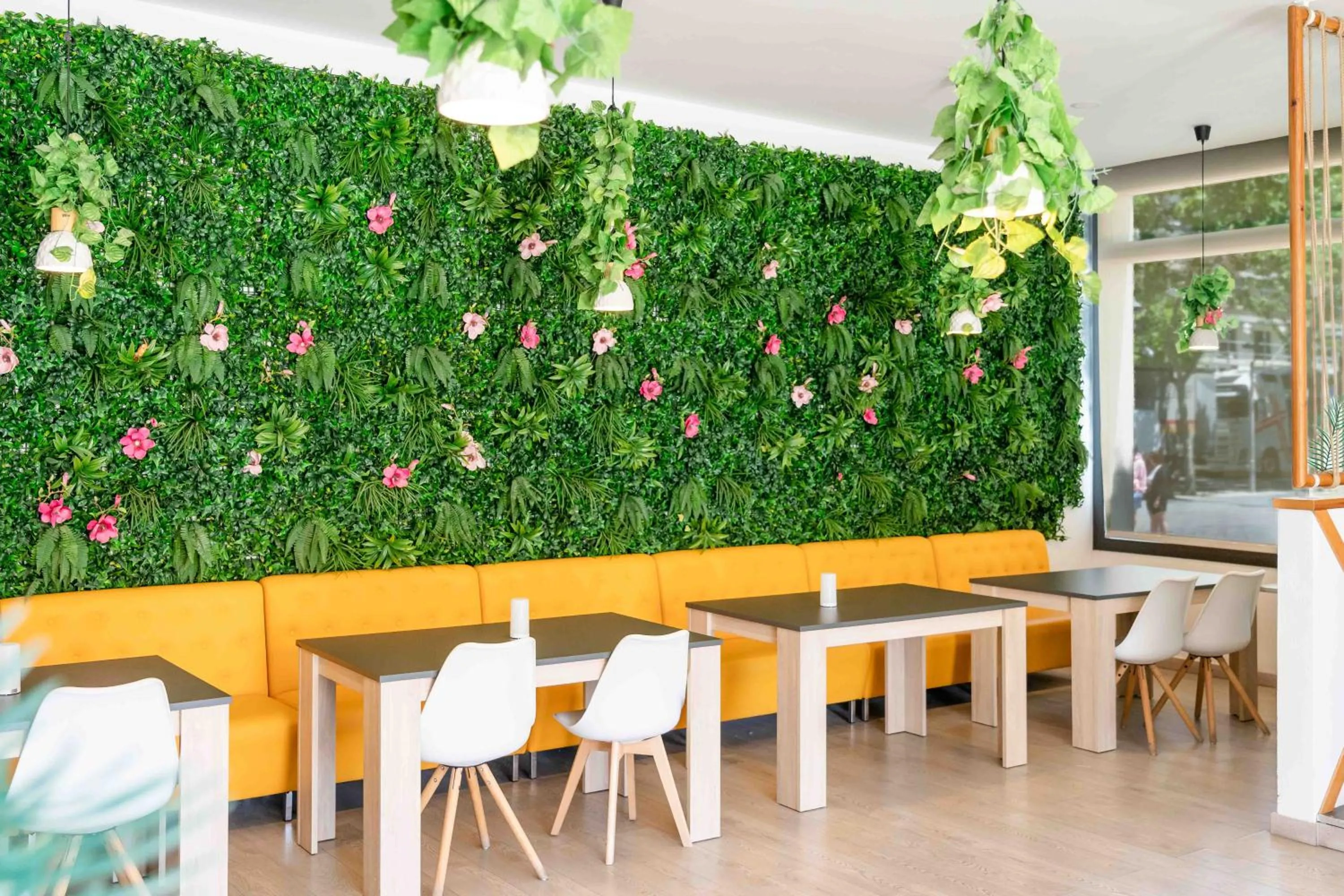 Lounge or bar in Hotel Planas