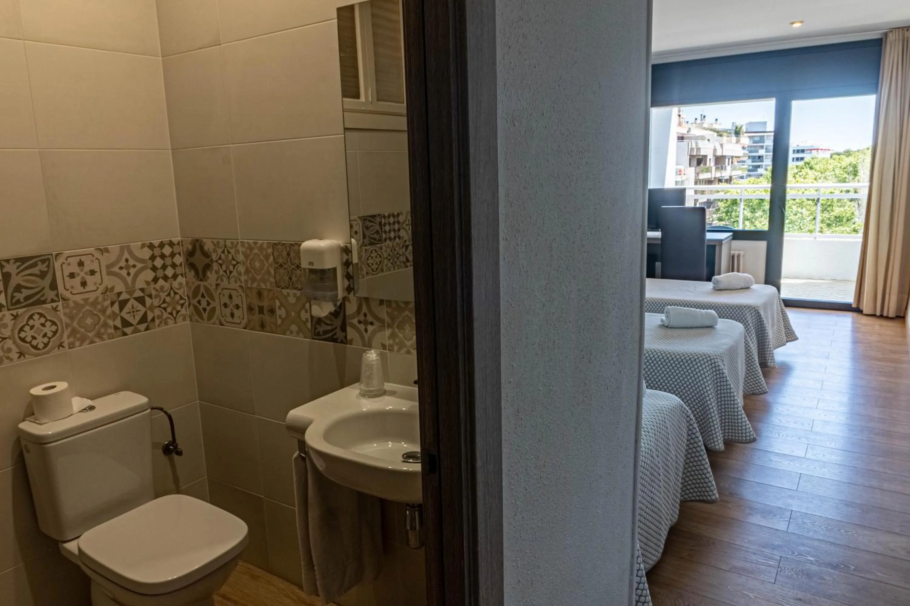 Bathroom in Hotel Planas