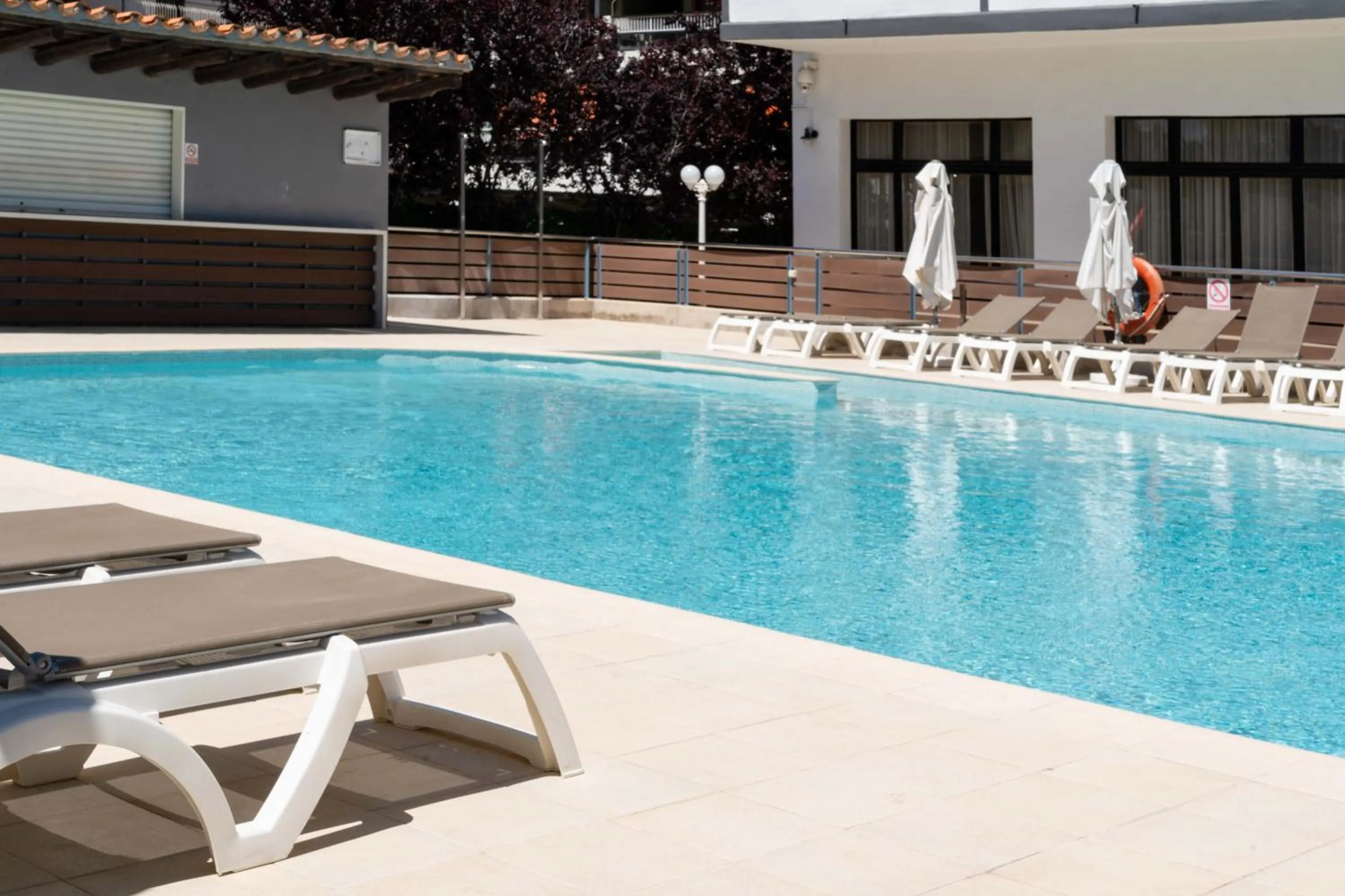 Swimming pool in Hotel Planas