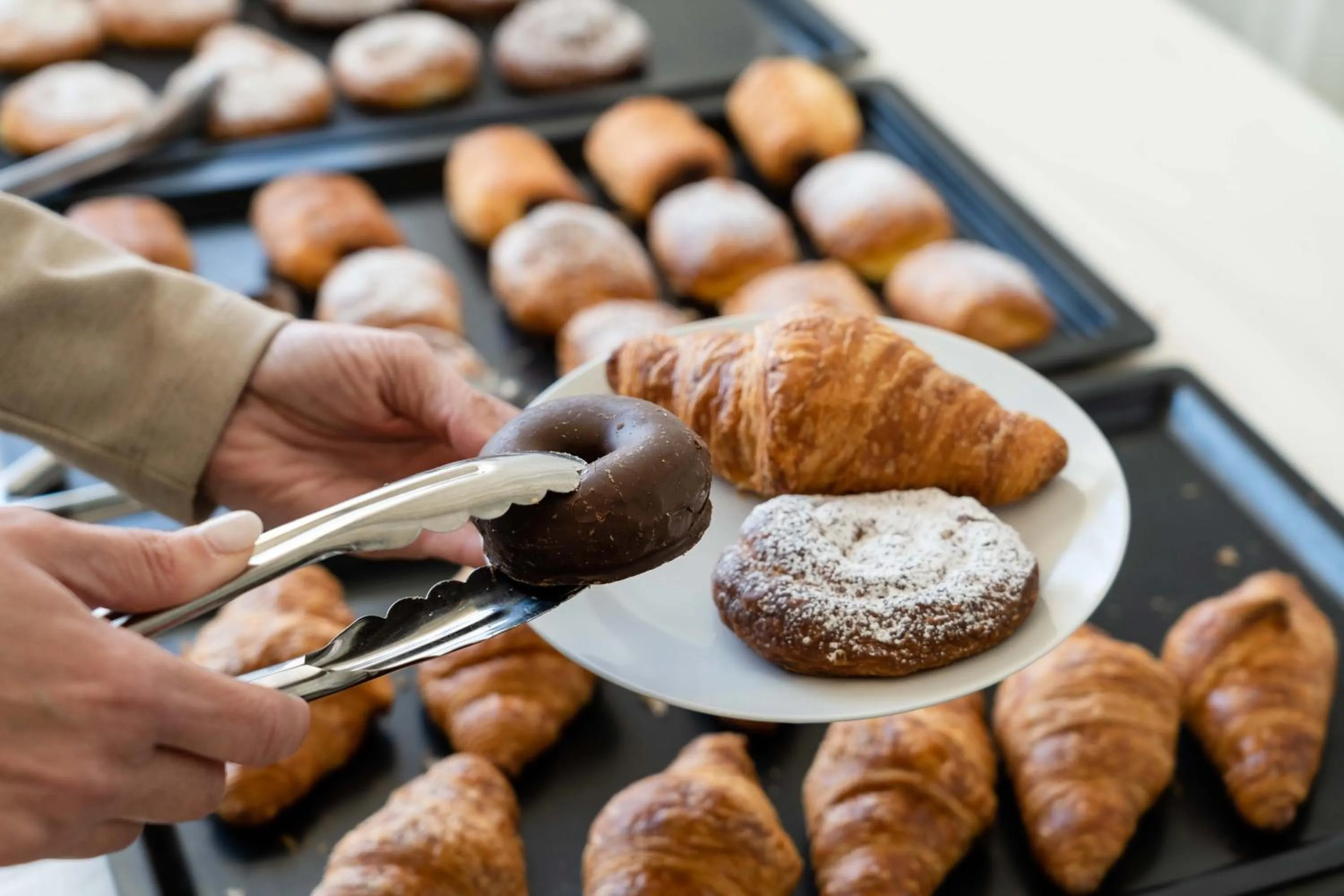 Buffet breakfast in Hotel Planas