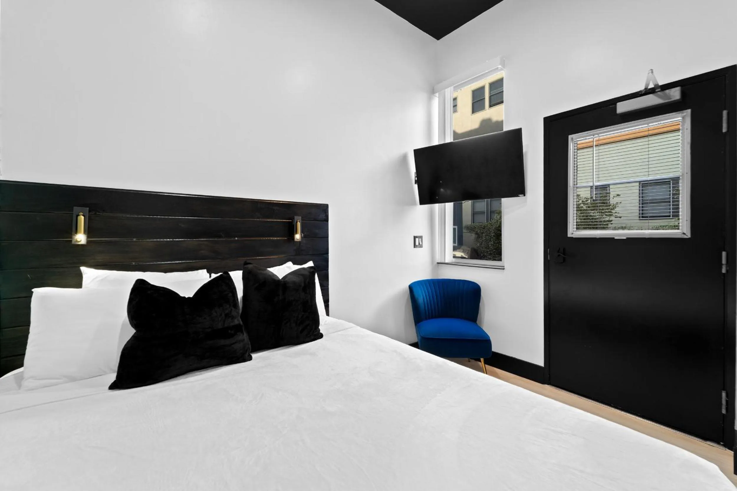 Balboa Park Hotel in Downtown Little Italy