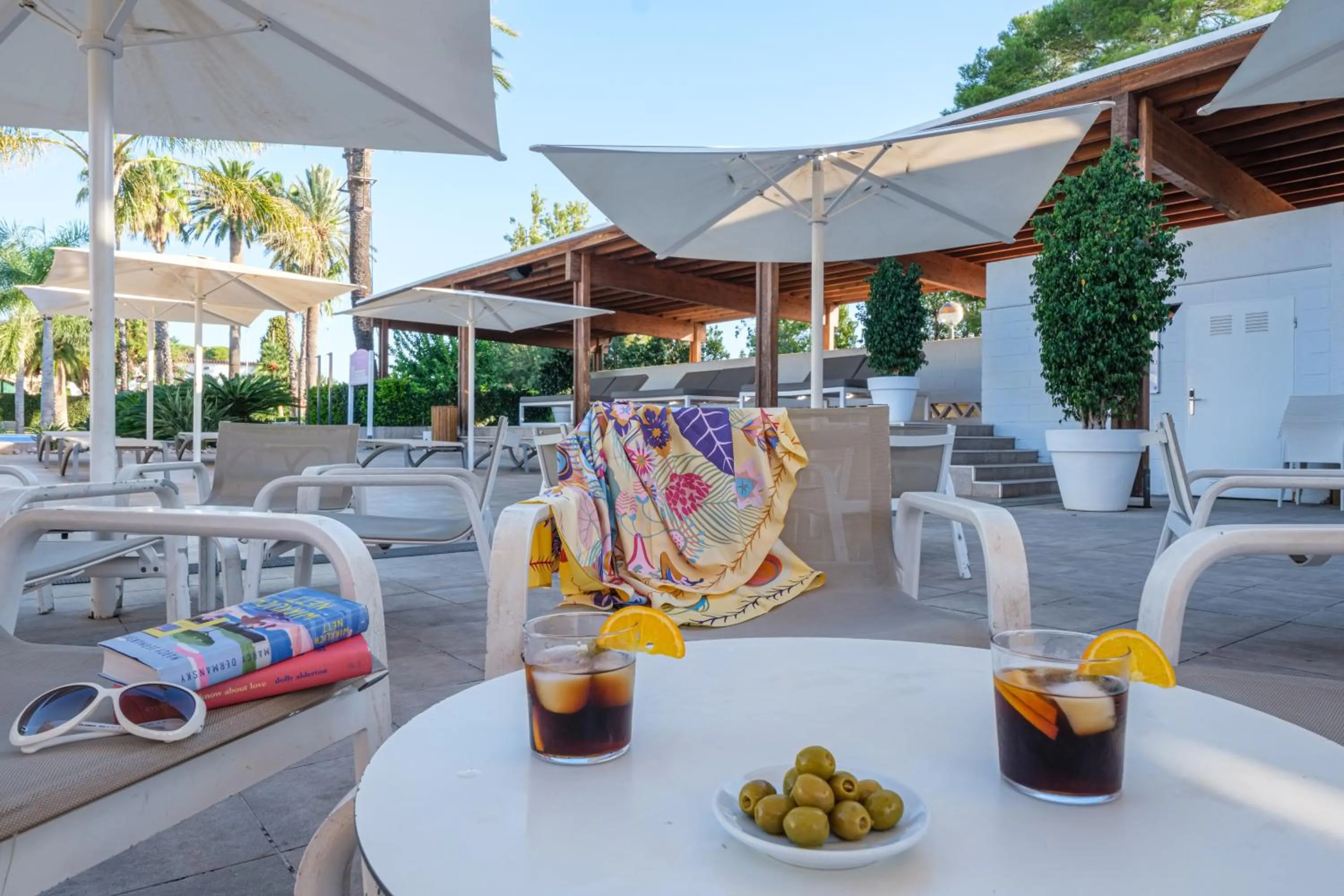 Lounge or bar in Estival ElDorado Resort