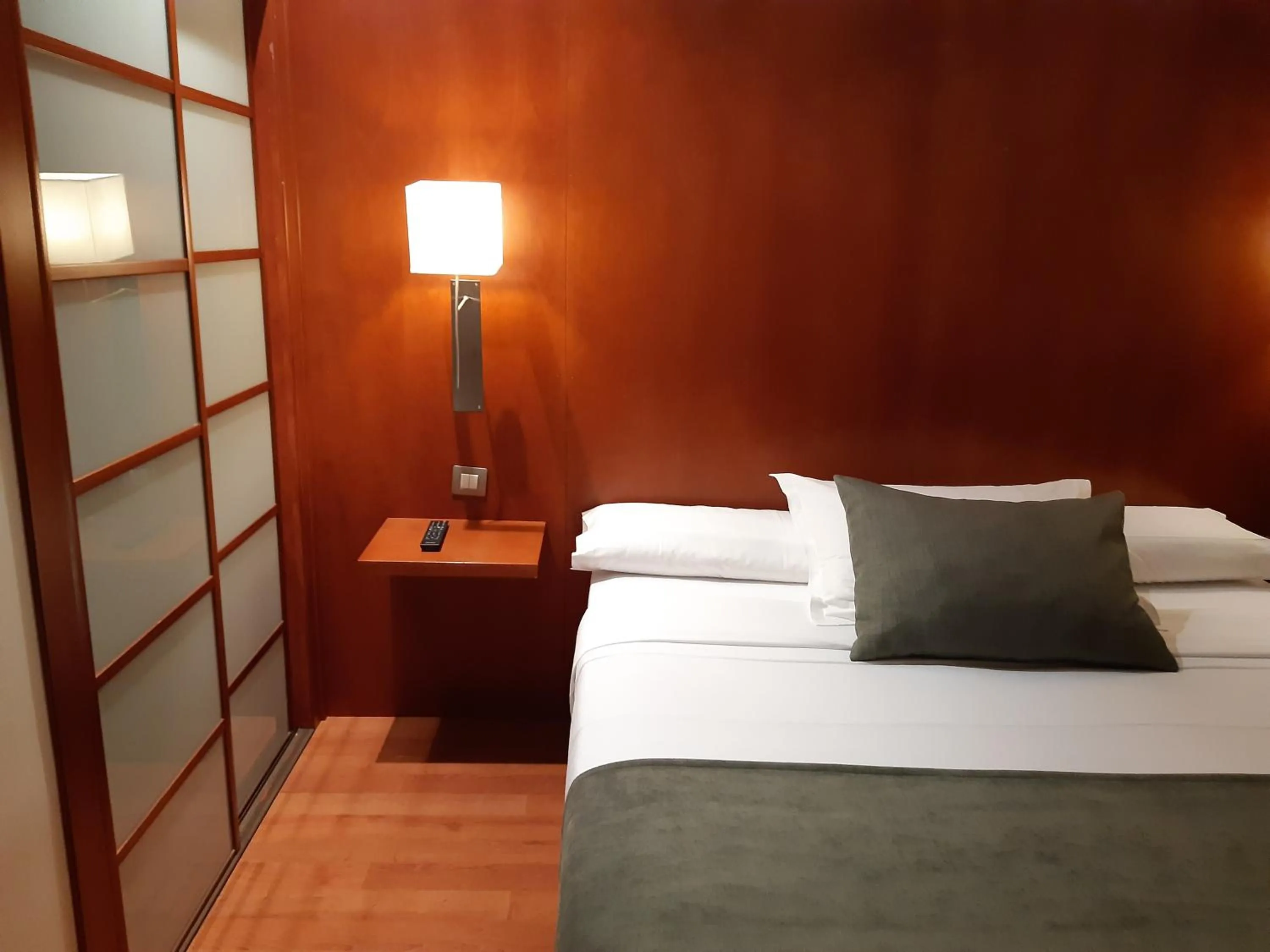 Bed in Hotel Xon's Valencia