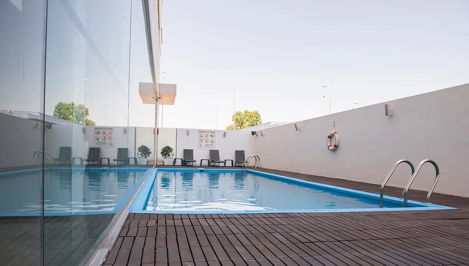 Swimming pool in Hotel Xon's Valencia