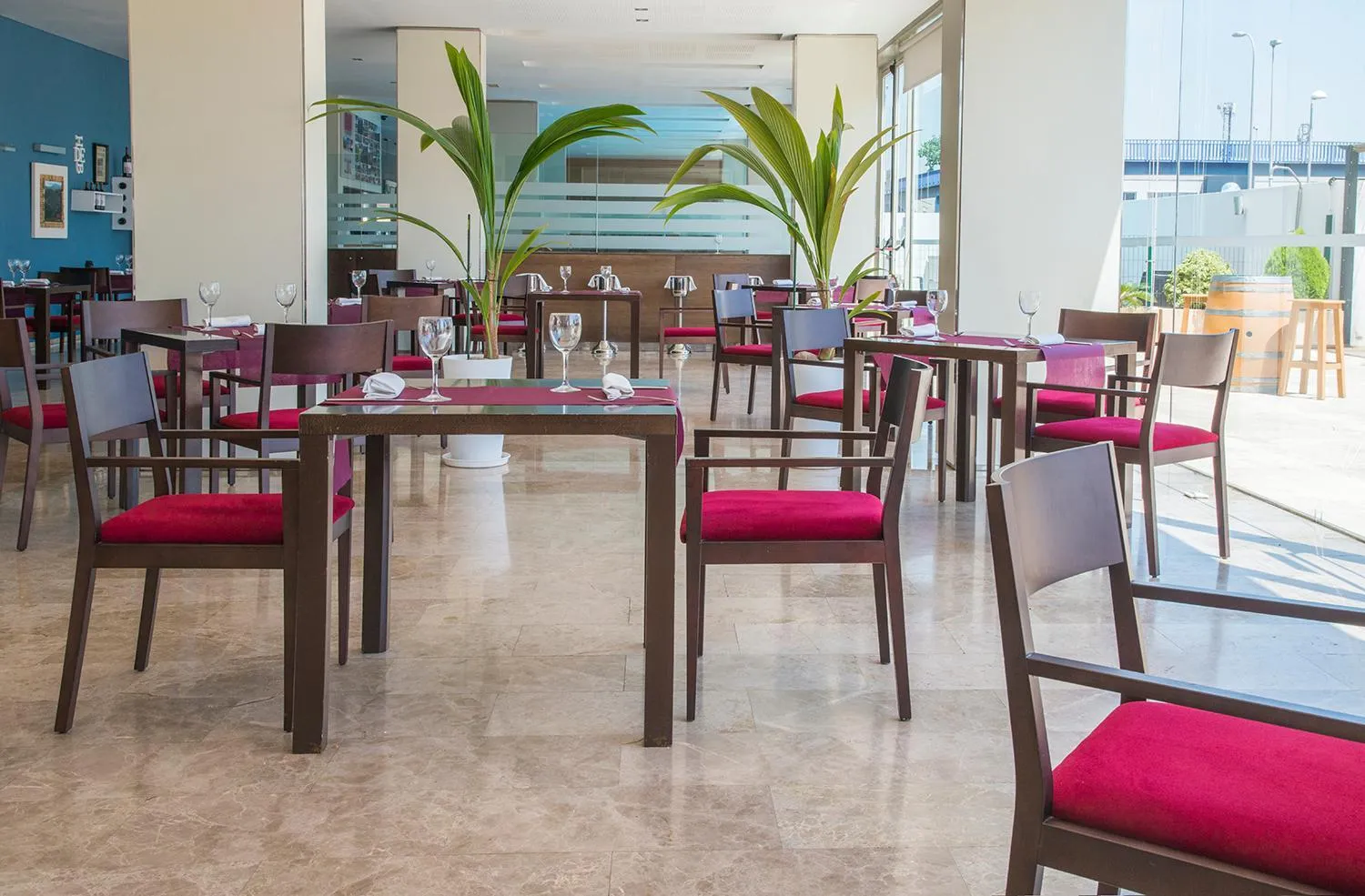 Restaurant/places to eat in Hotel Xon's Valencia