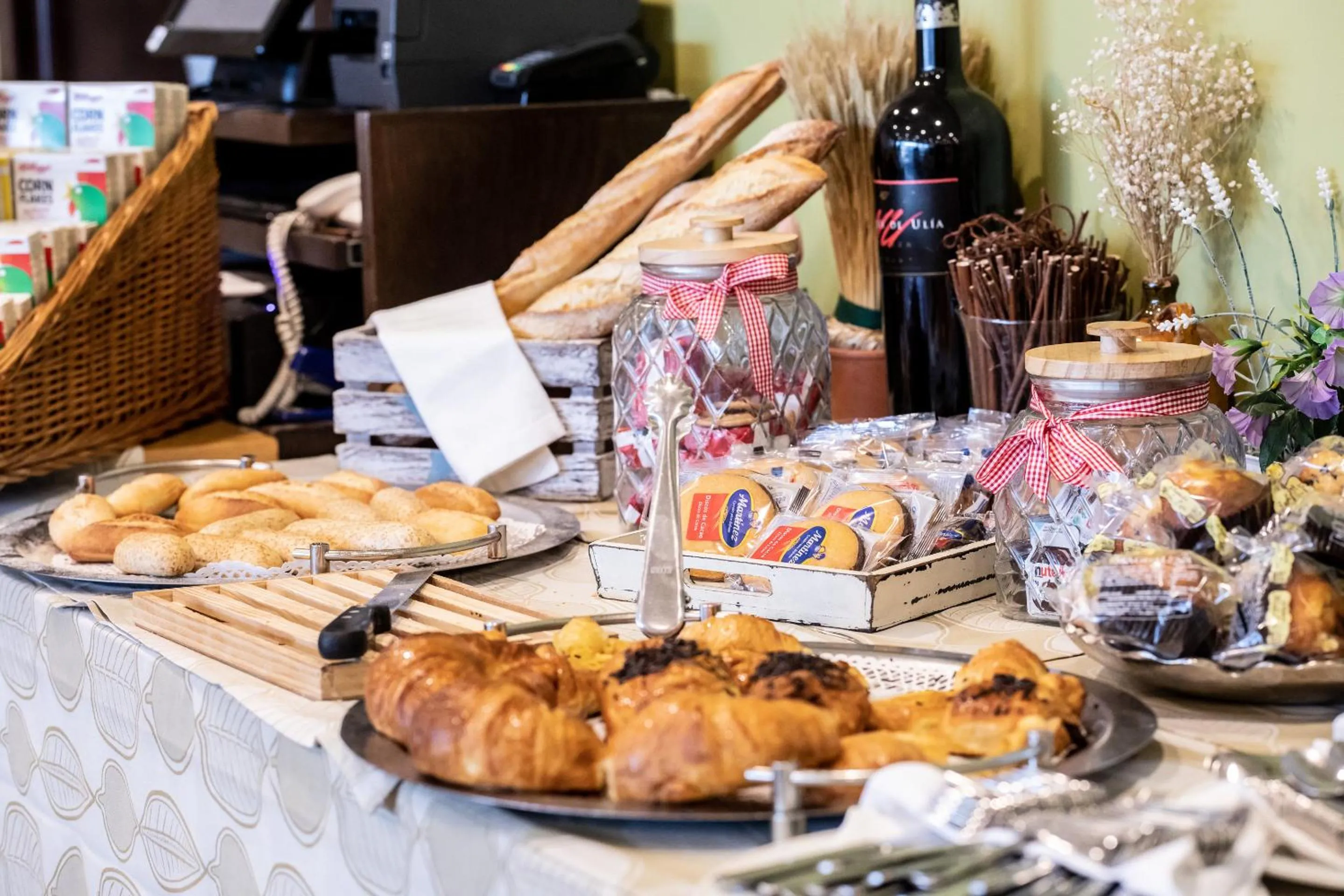 Area and facilities in Hq La Galeria