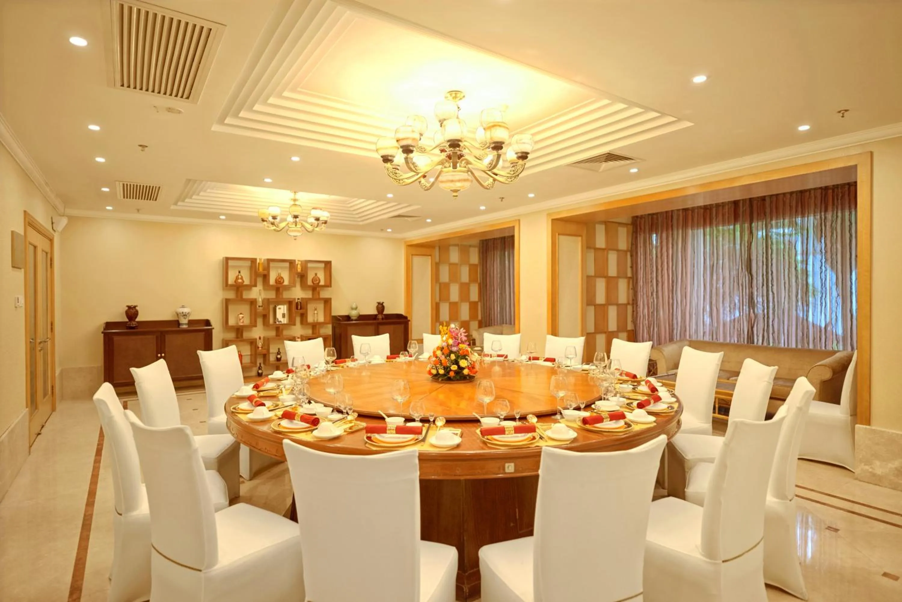 Restaurant/places to eat in Khách sạn Quốc tế Lợi Lai - Li Lai International Hotel