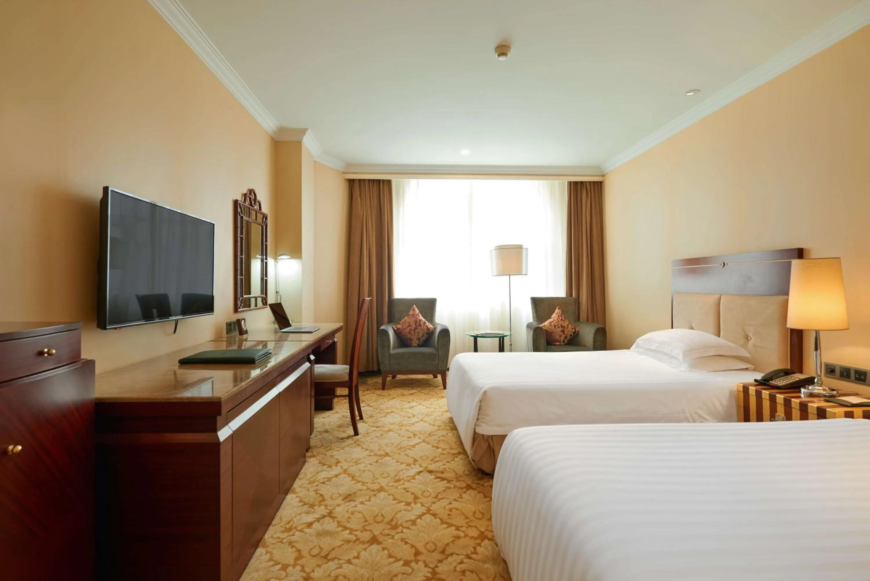 Bedroom, Bed in Khách sạn Quốc tế Lợi Lai - Li Lai International Hotel
