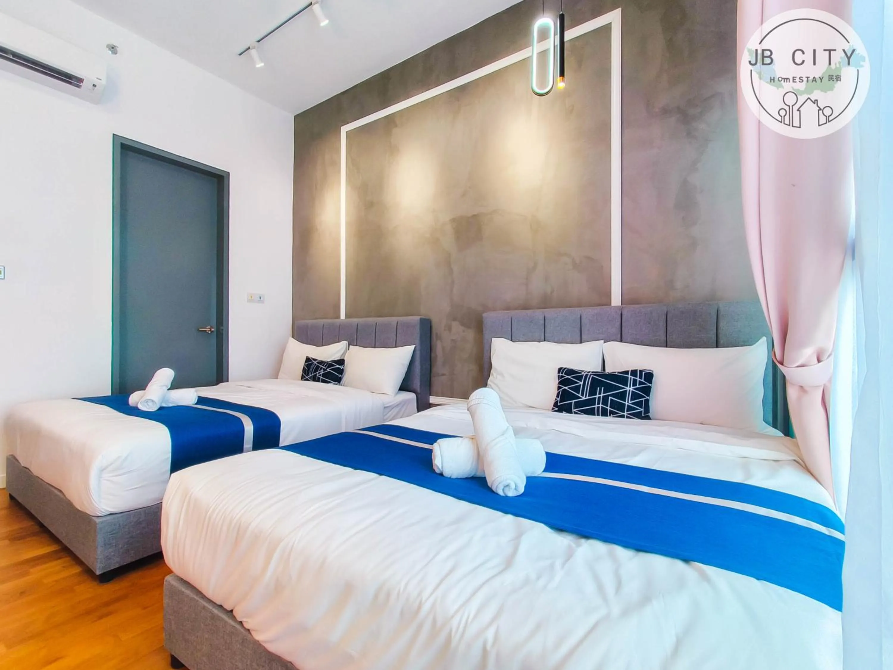 Bed in Paradigm Residence by RR JBcity