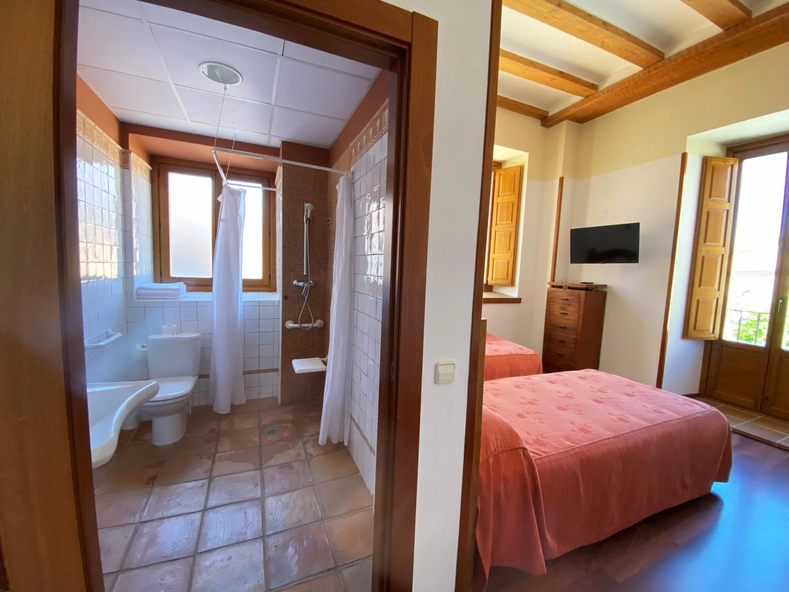 Bedroom, Bed in HOTEL EL RASTRO - Palacio Duque de Tamames -