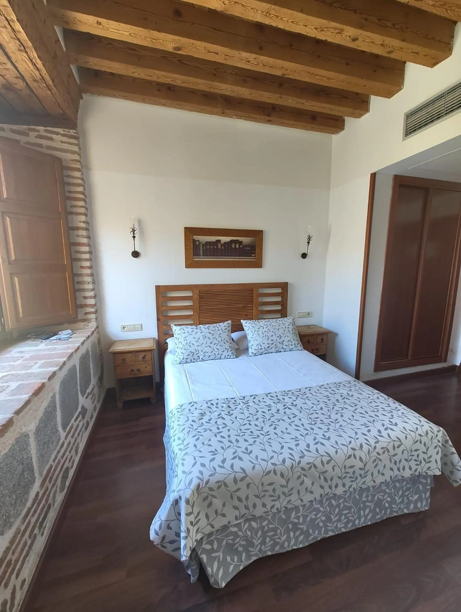 Bed in HOTEL EL RASTRO - Palacio Duque de Tamames -