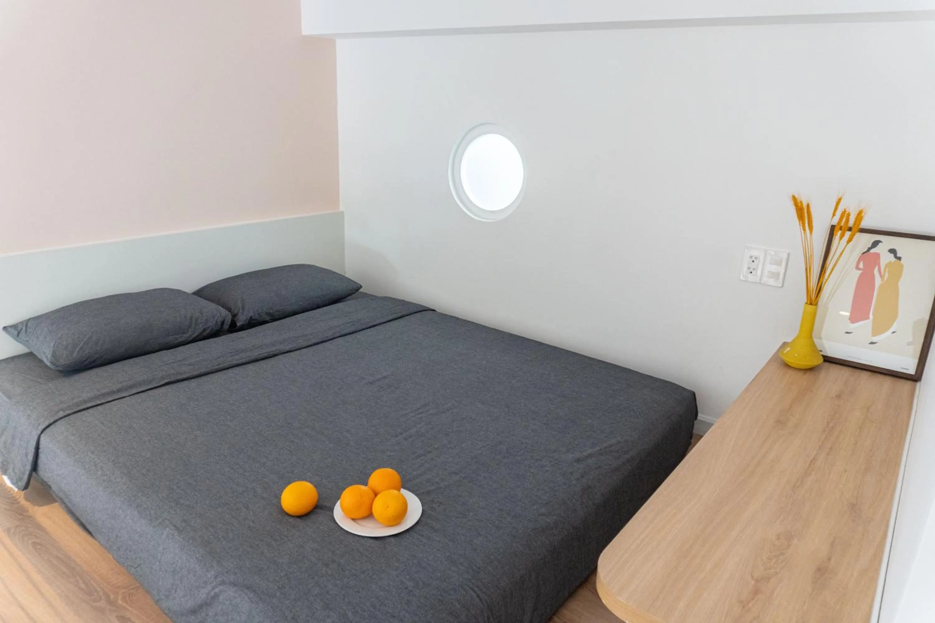 Bed in M Village Living Lê Văn Sỹ