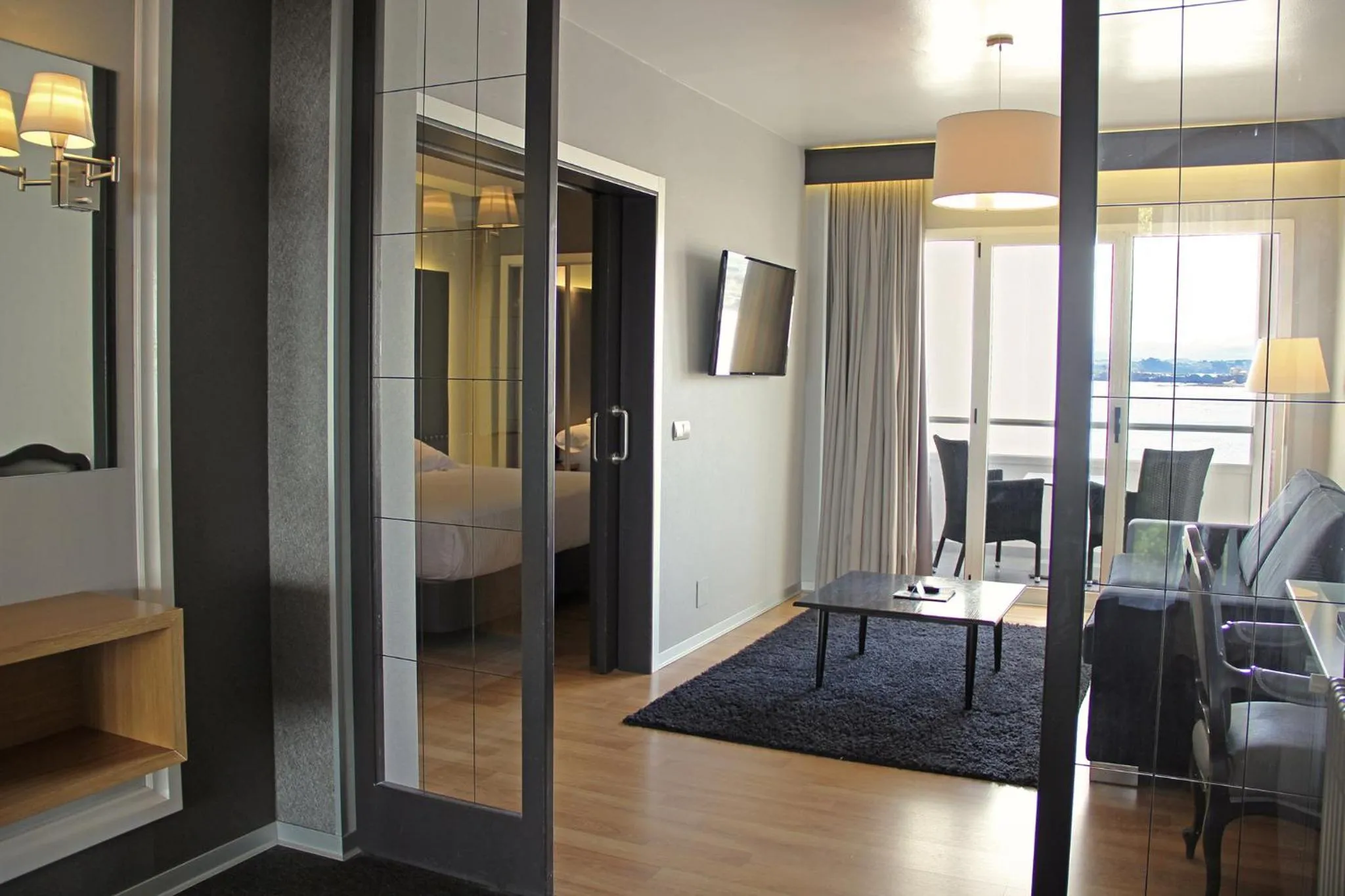 Seating area, Bed in Hotel Chiqui