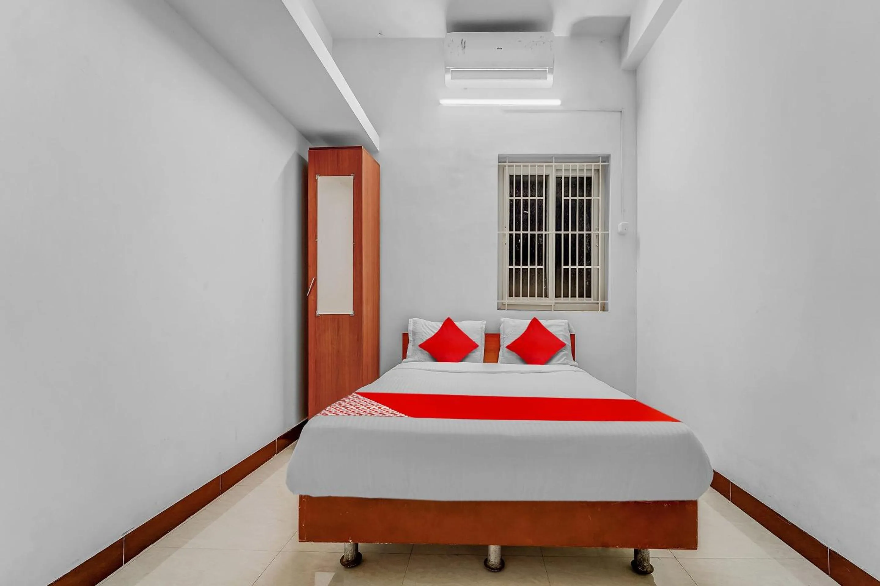 Bedroom, Bed in Hotel O Crown Tower