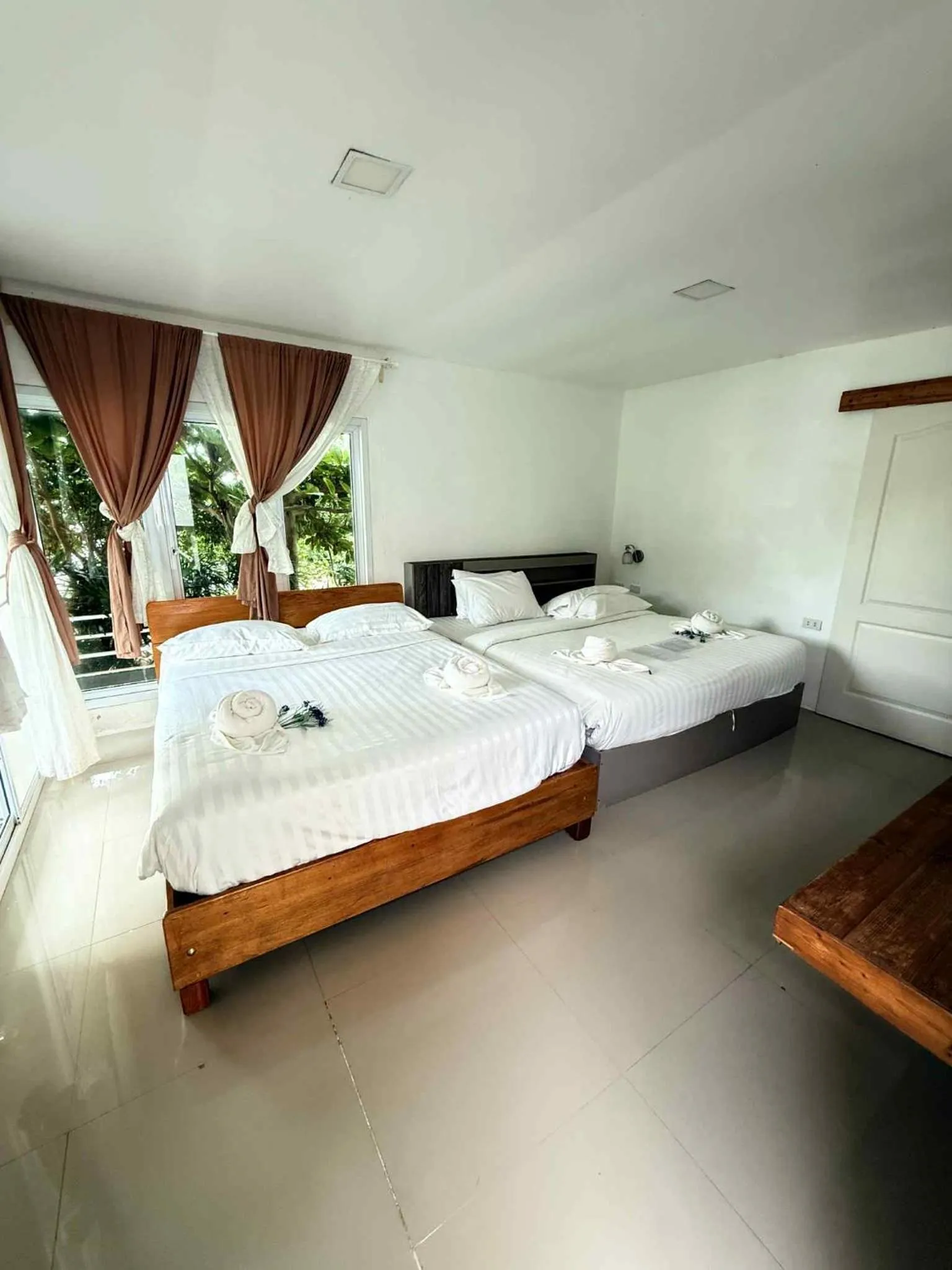 Bed in White house bailan resort