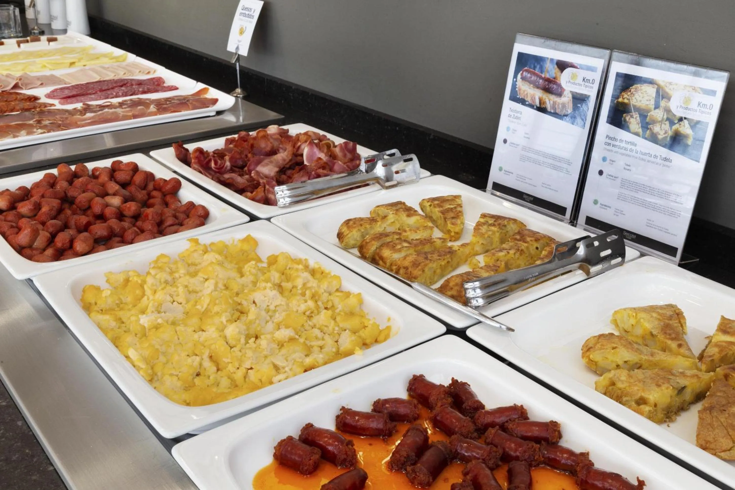 Buffet breakfast in Hotel Sercotel Tudela Bardenas