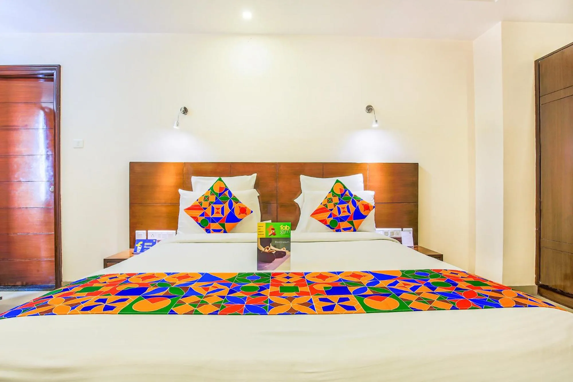 Bed in FabHotel Tipsyy Inn Suites