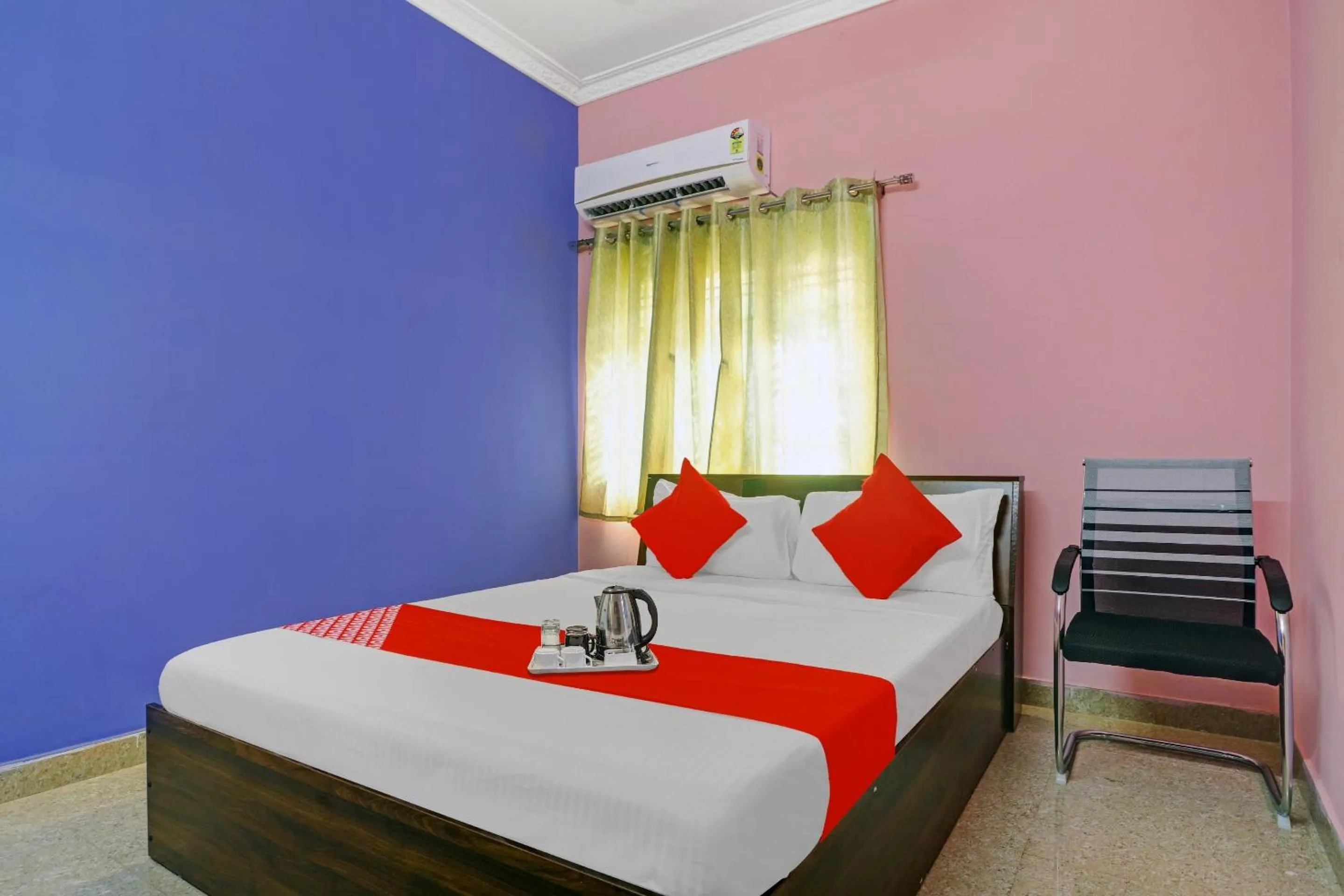 Bedroom, Bed in Hotel O S V Residency Kajaguda Near Gachibowli