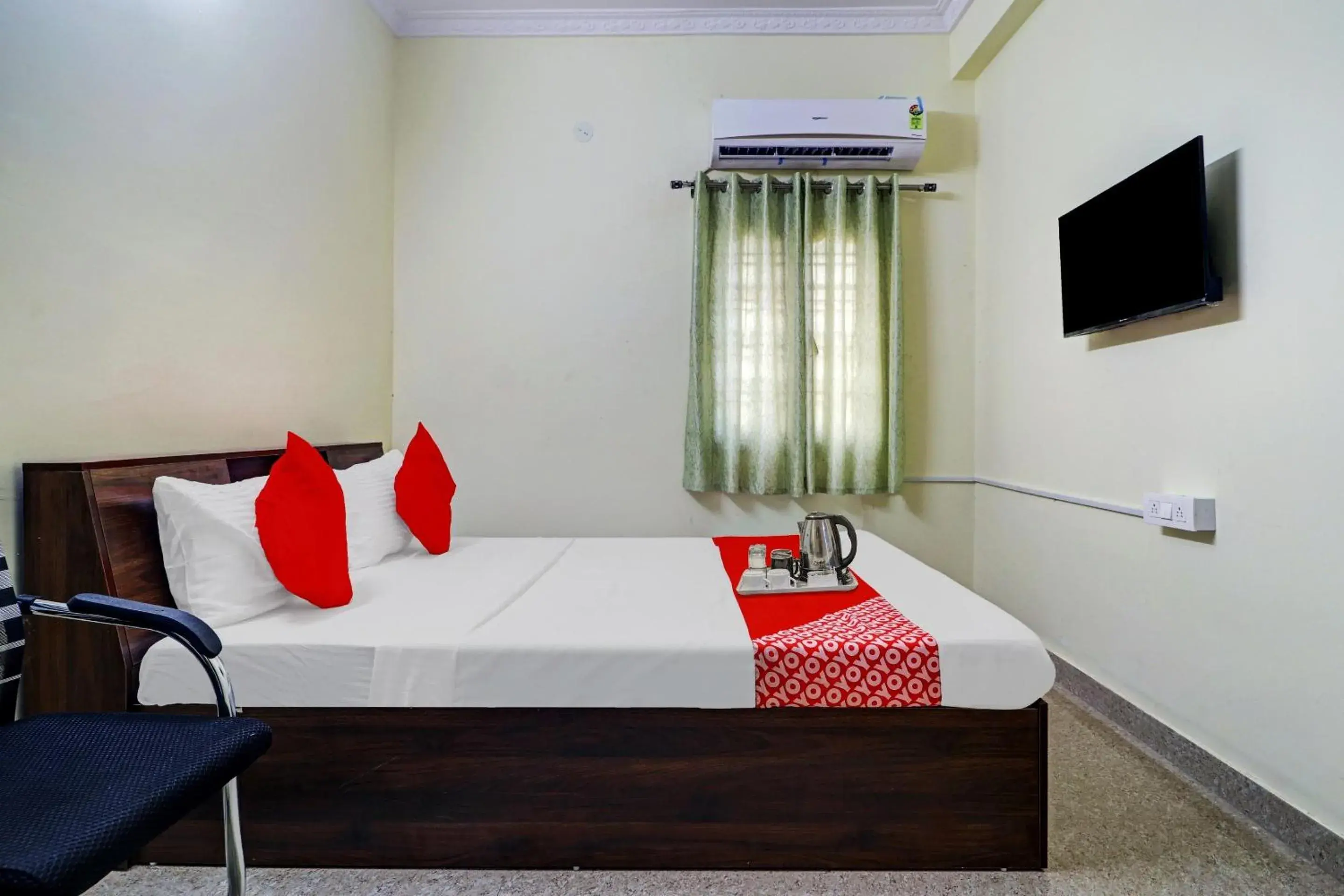 Standard Double Room - single occupancy in Hotel O S V Residency Kajaguda Near Gachibowli Standard Double Room - single occupancy in Hotel O S V Residency Kajaguda Near Gachibowli
