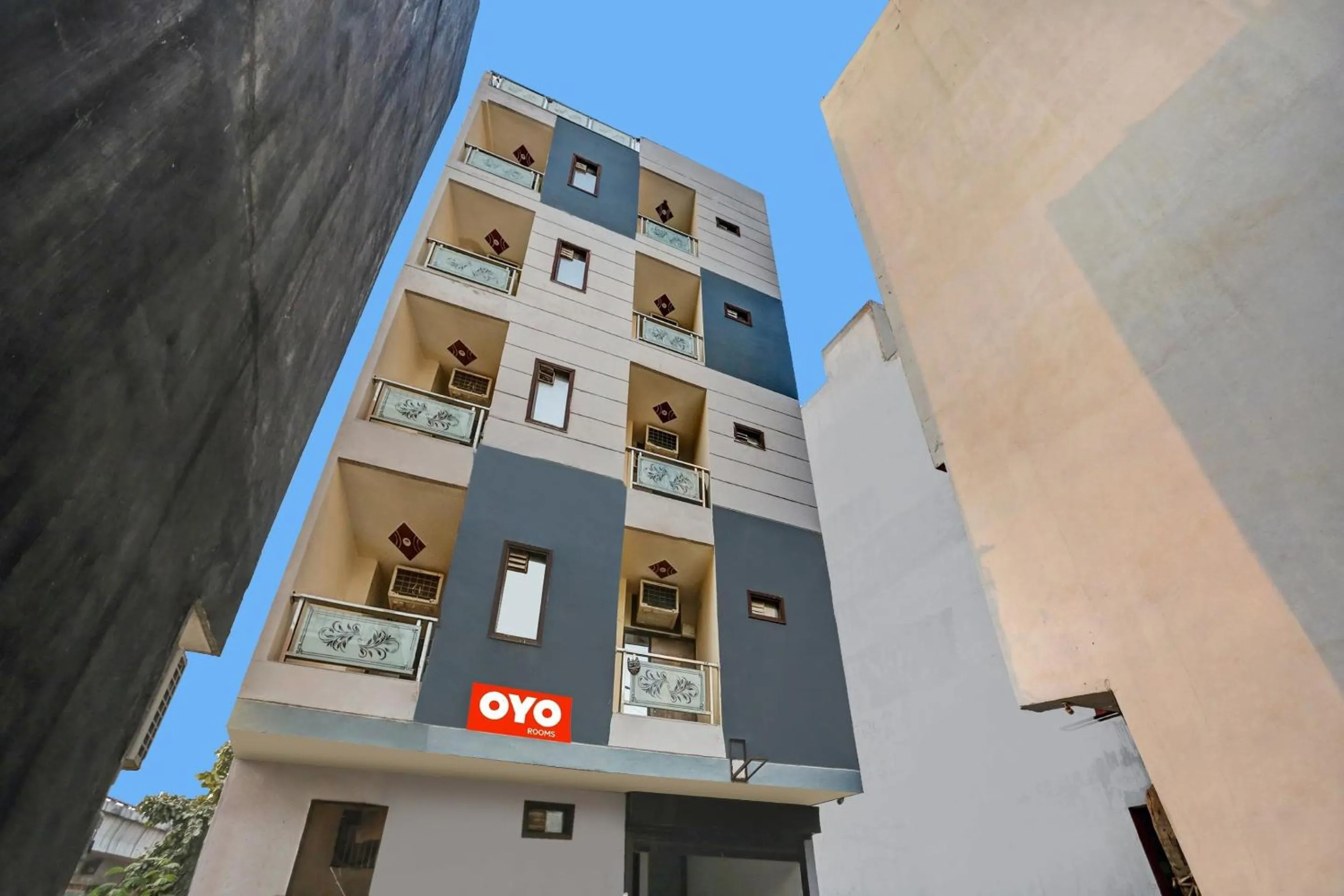 Facade/entrance in Super Hotel O Hotel Blue Orchid