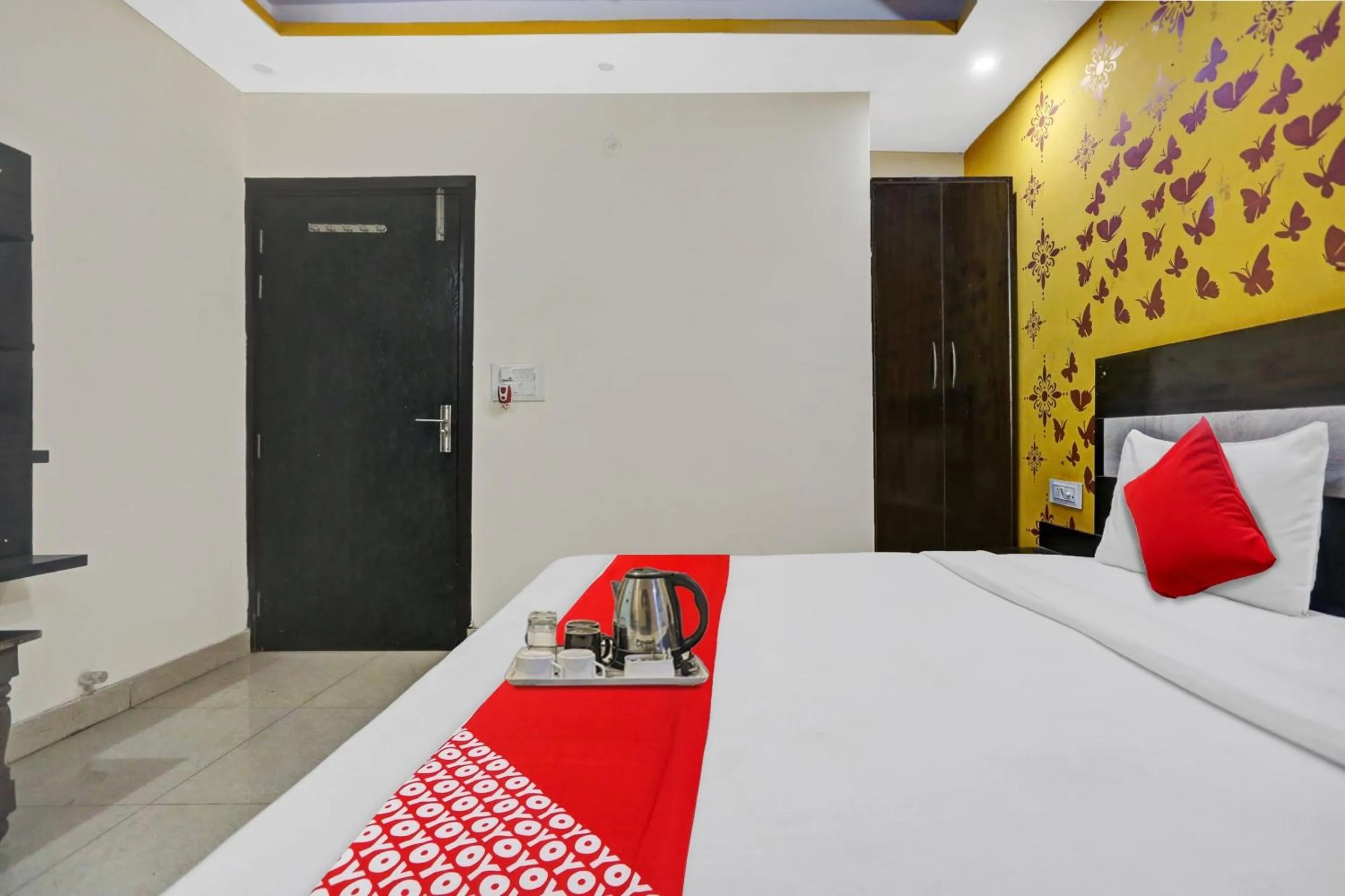 Bedroom, Bed in Super Hotel O Hotel Blue Orchid