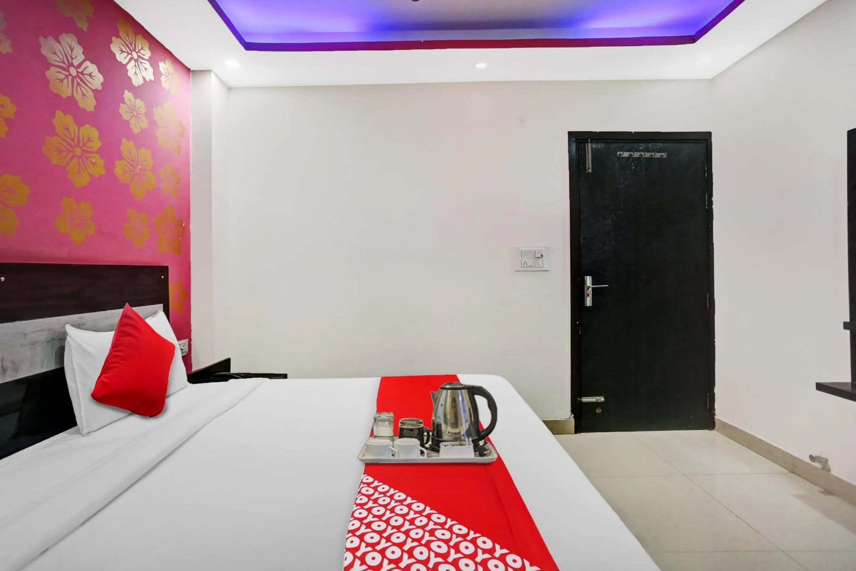 Bedroom, Bed in Super Hotel O Hotel Blue Orchid