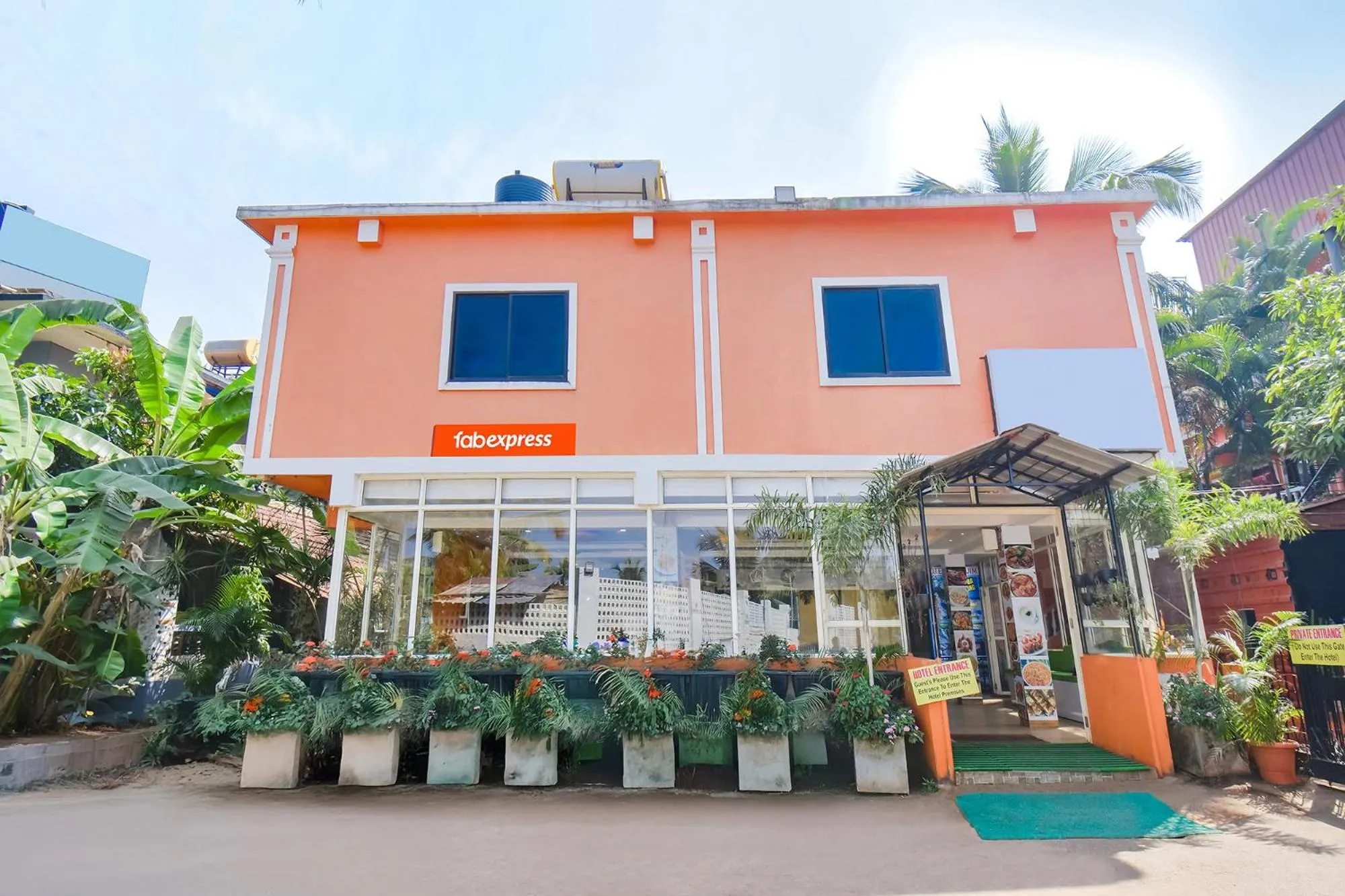 Via Shanel Beachside Resort - Tito's lane, Baga Beach