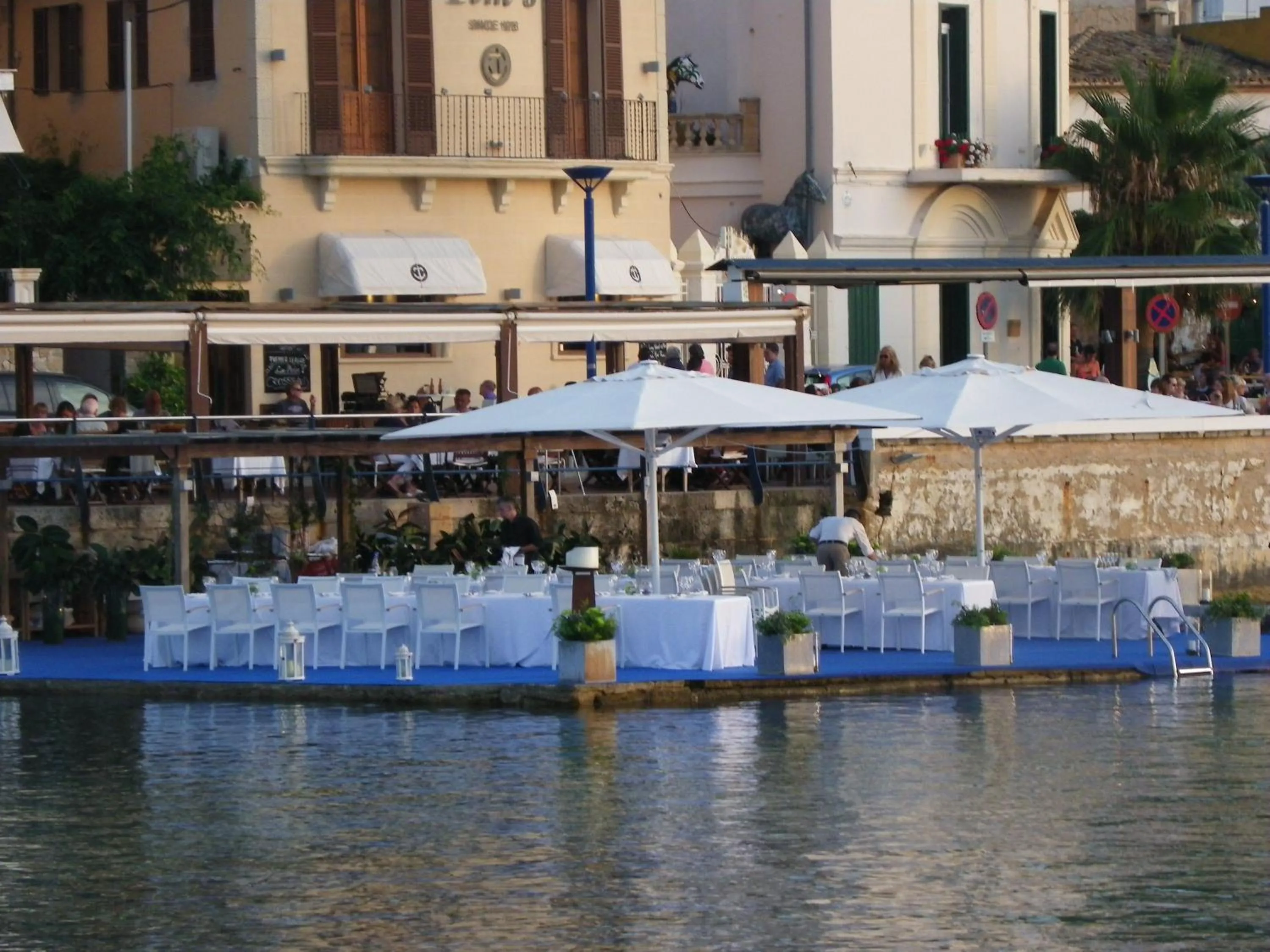 Food and drinks in Hotel Brismar