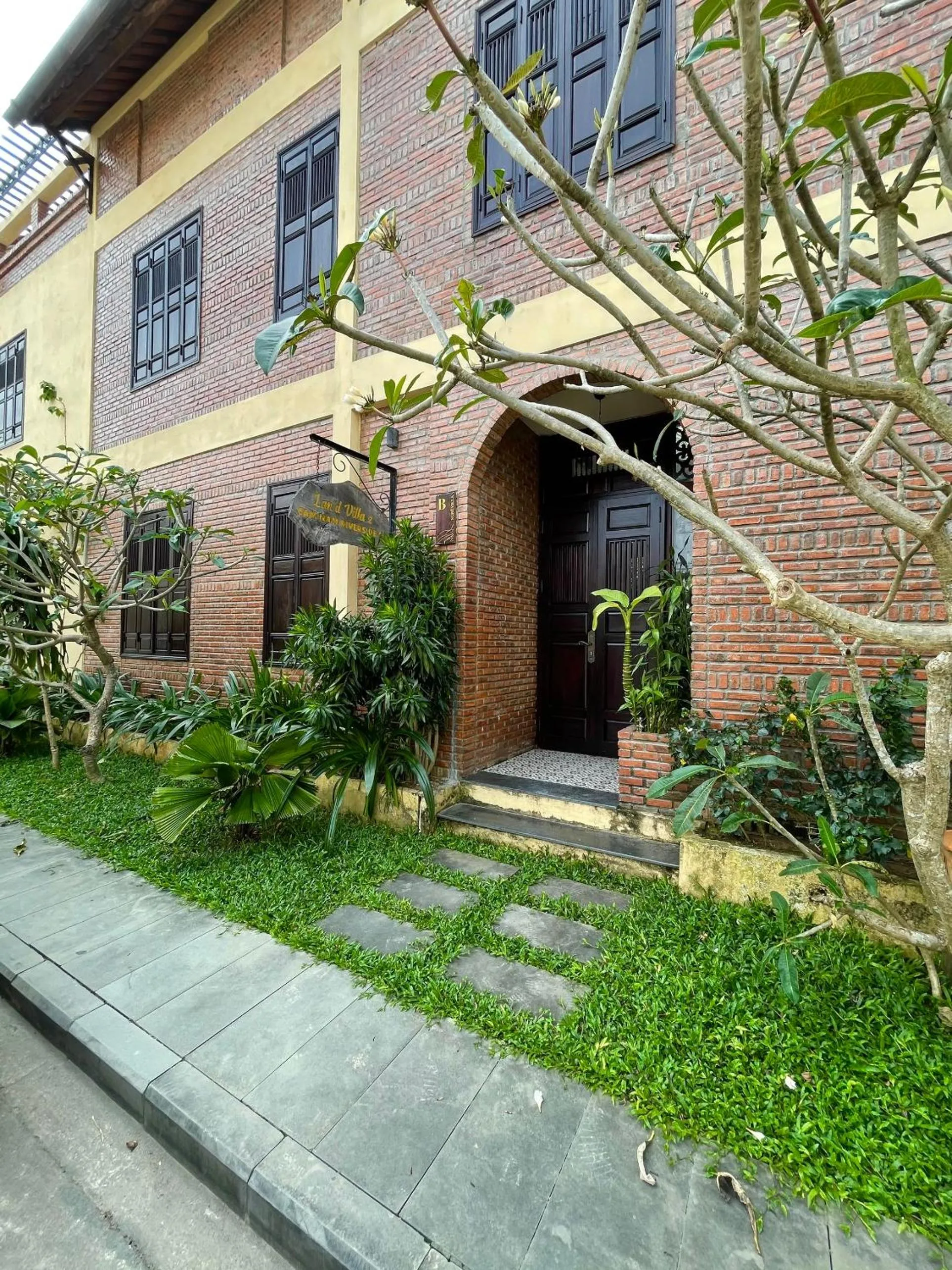Property building in Nghê Riverside Villa Hoi An