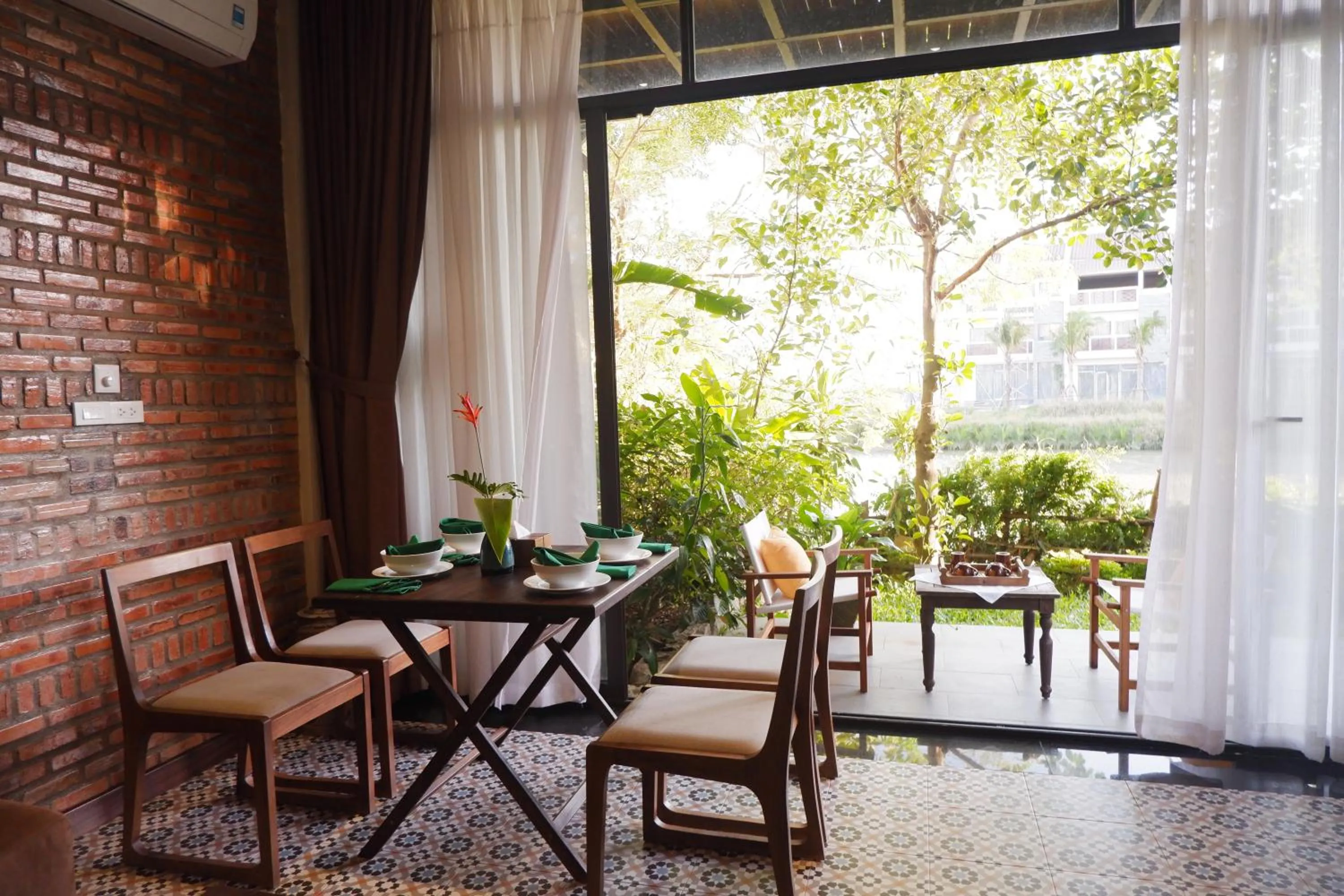 Property building in Nghê Riverside Villa Hoi An