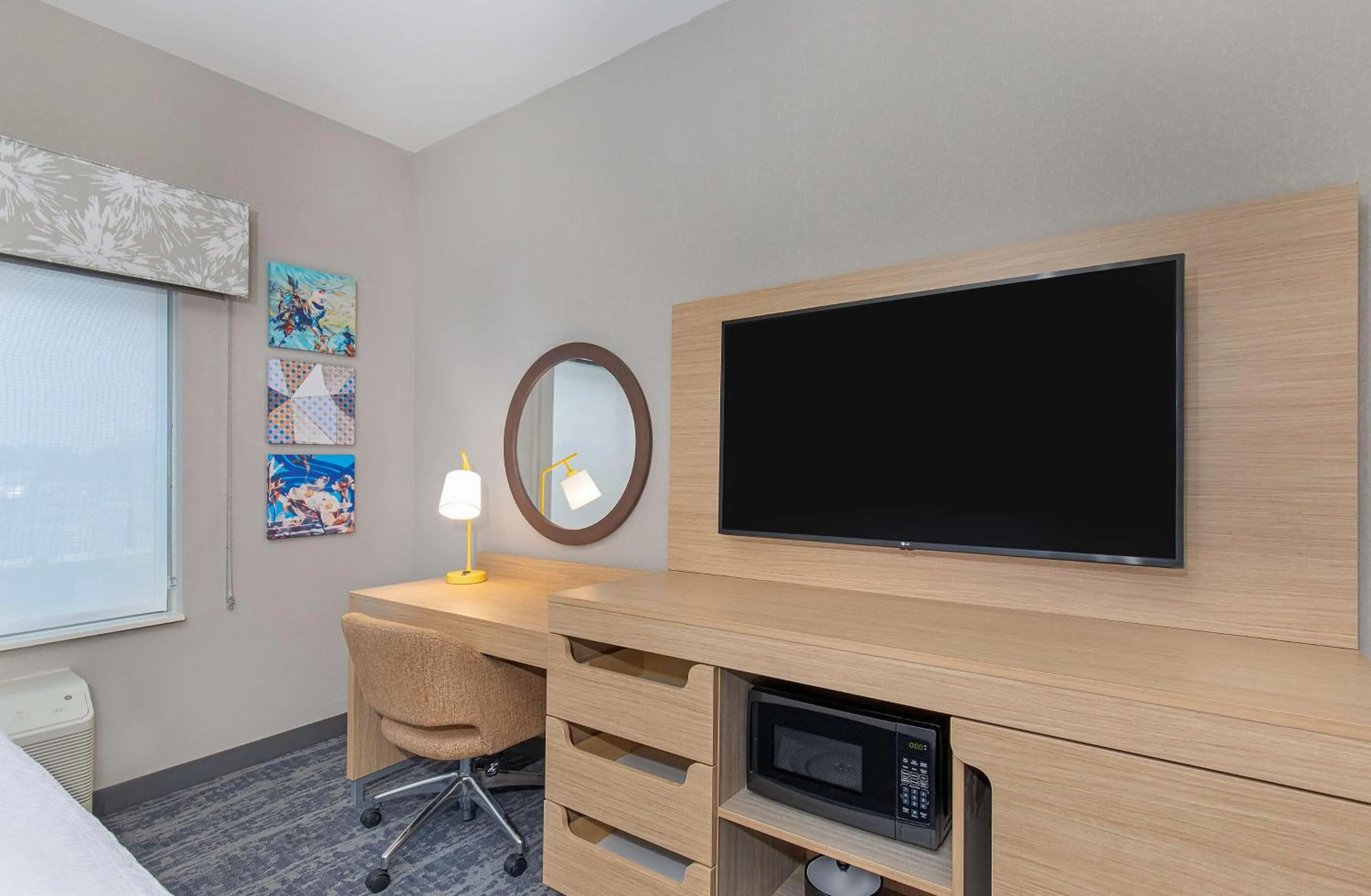 Bedroom, Bed in Hampton Inn Albertville, Al