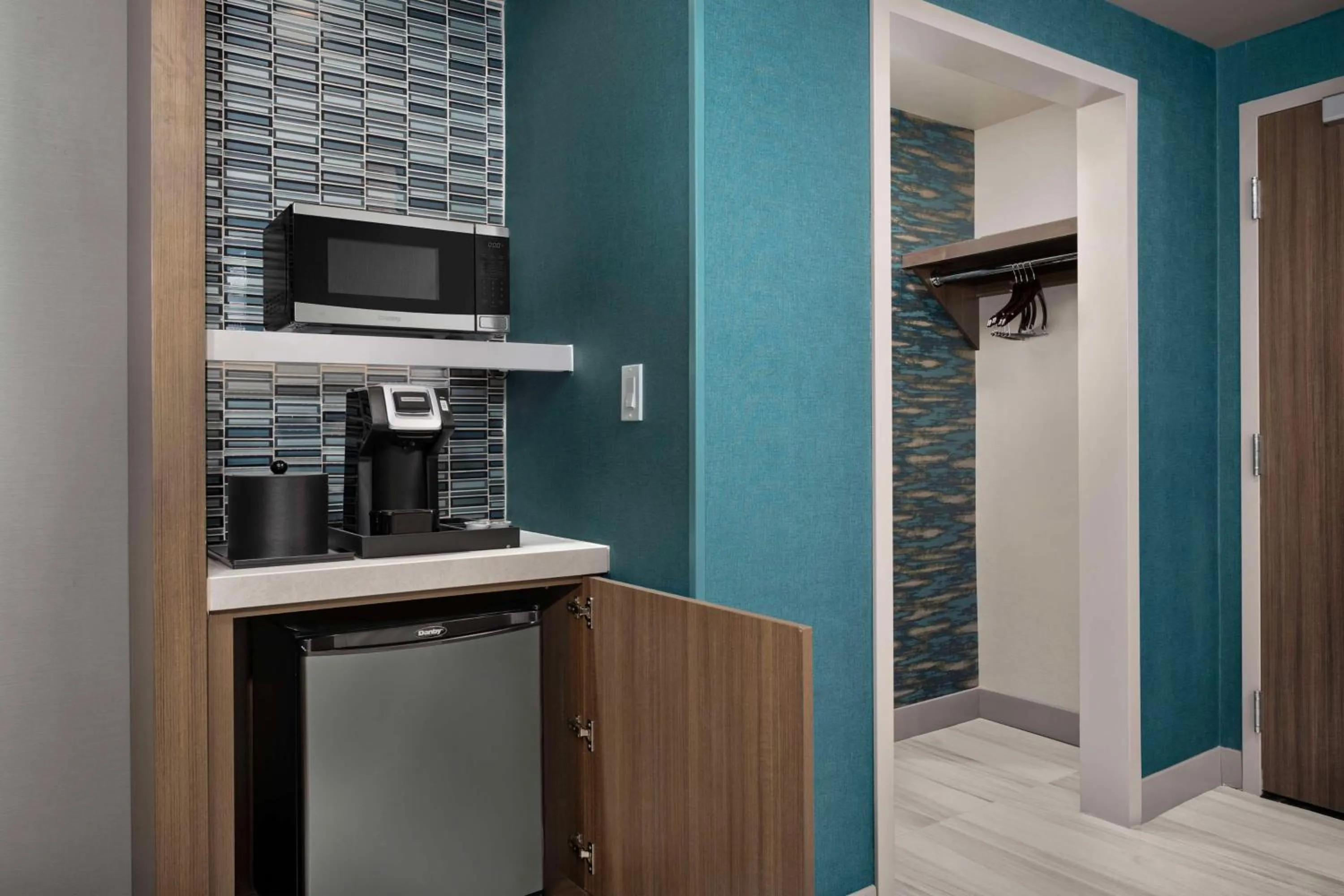 Photo of the whole room in Hilton Garden Inn Florence Cincinnati Airport South