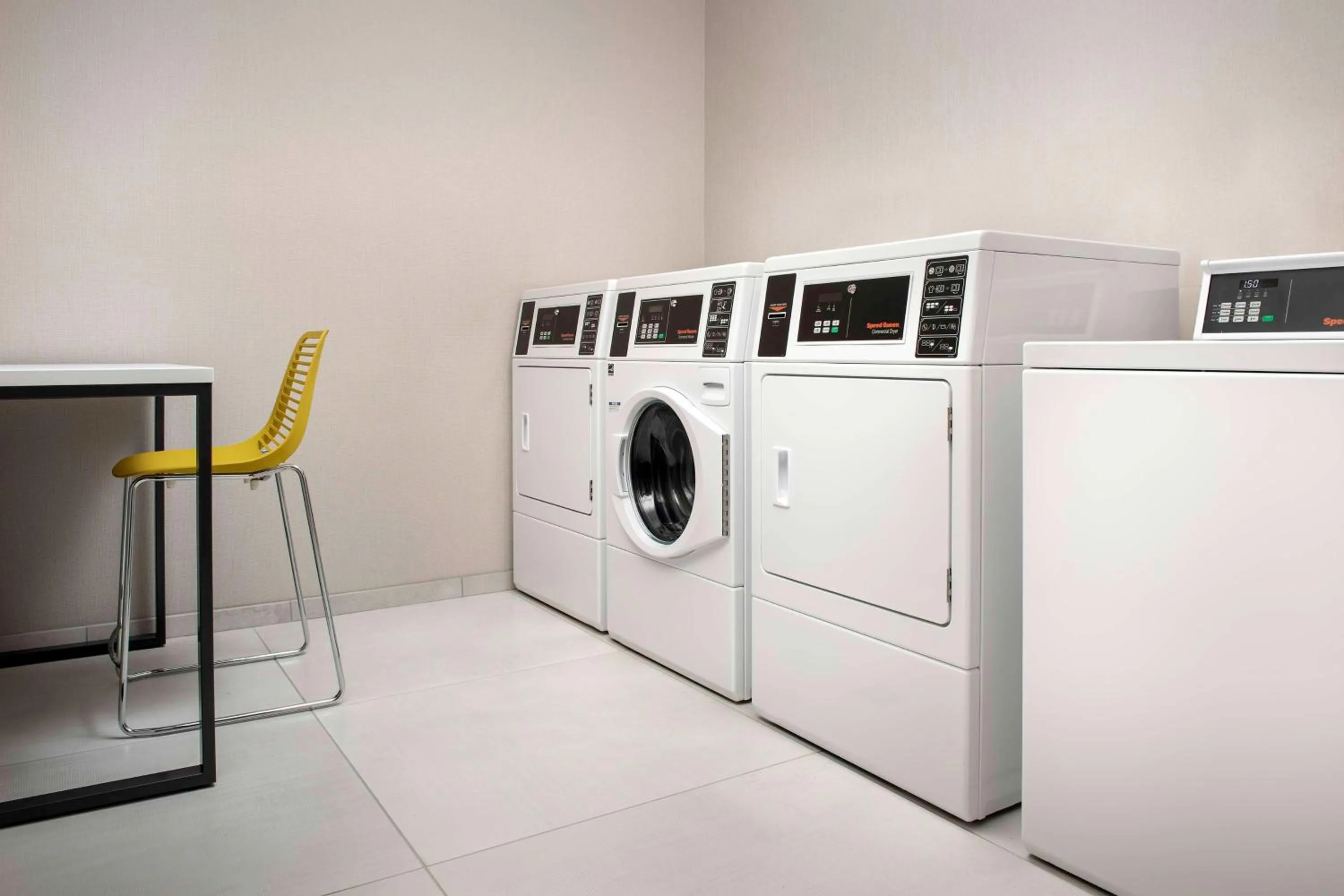 Property building in Hilton Garden Inn Florence Cincinnati Airport South