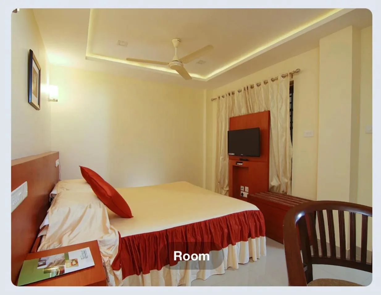 Bed in Hotel Sasthapuri