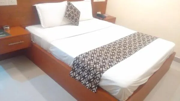 Photo of the whole room, Bed in Hotel Sasthapuri