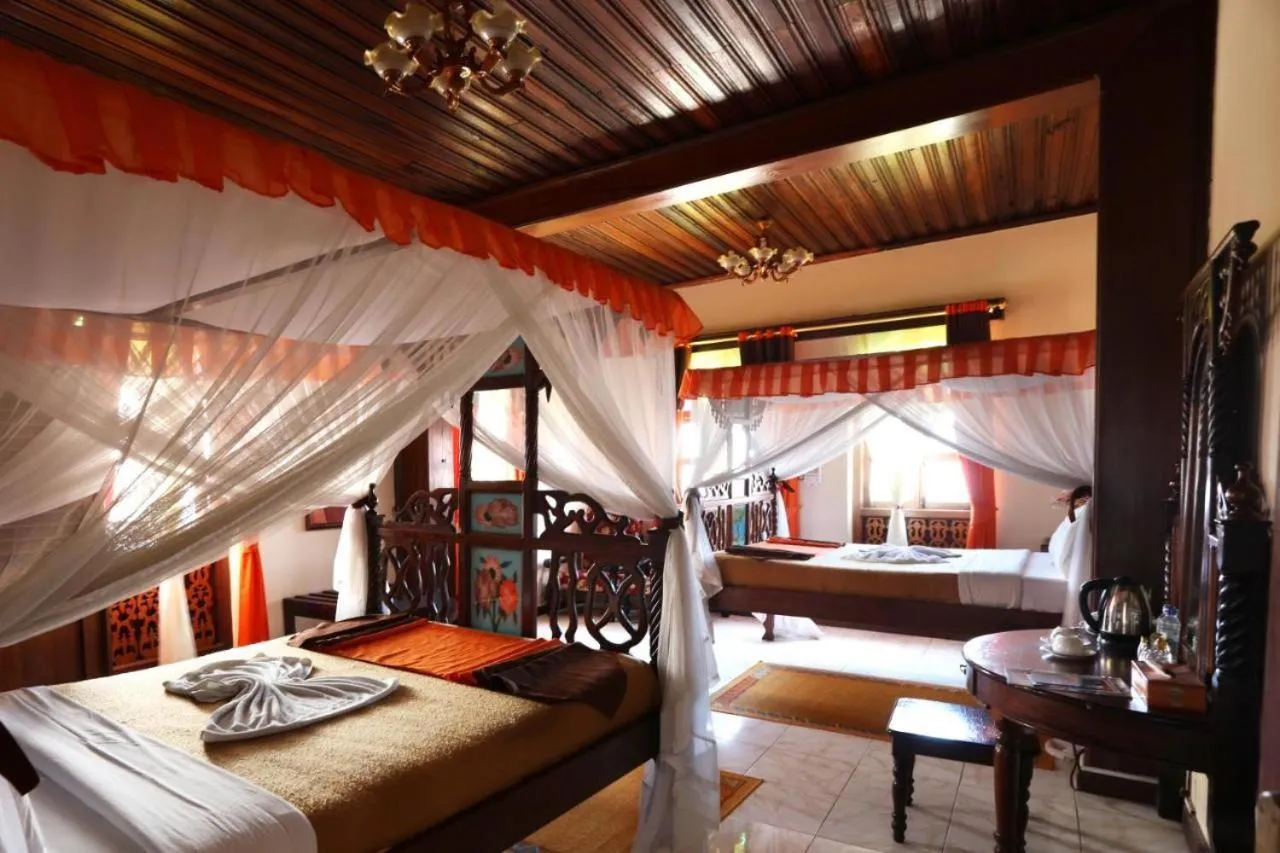 Photo of the whole room in Horizon Palace