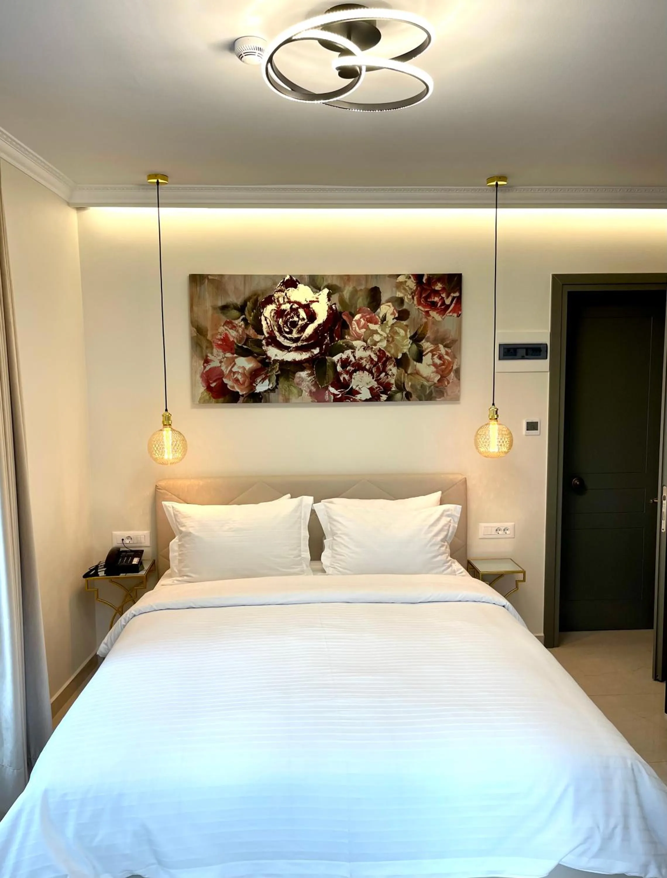 Bed in Aesthesis Arxontiko Luxury Rooms