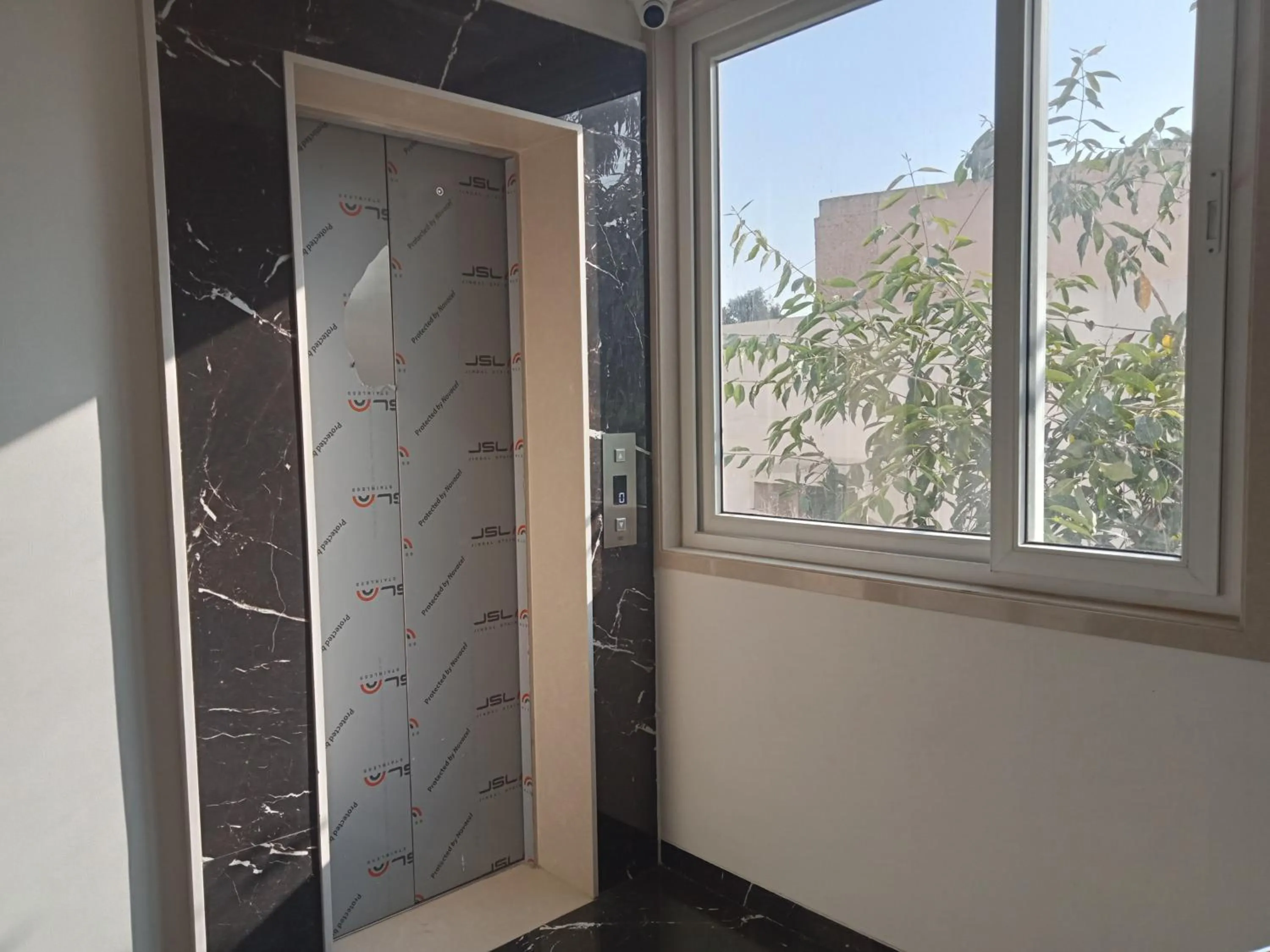 elevator in Hotel Dwarka Palace