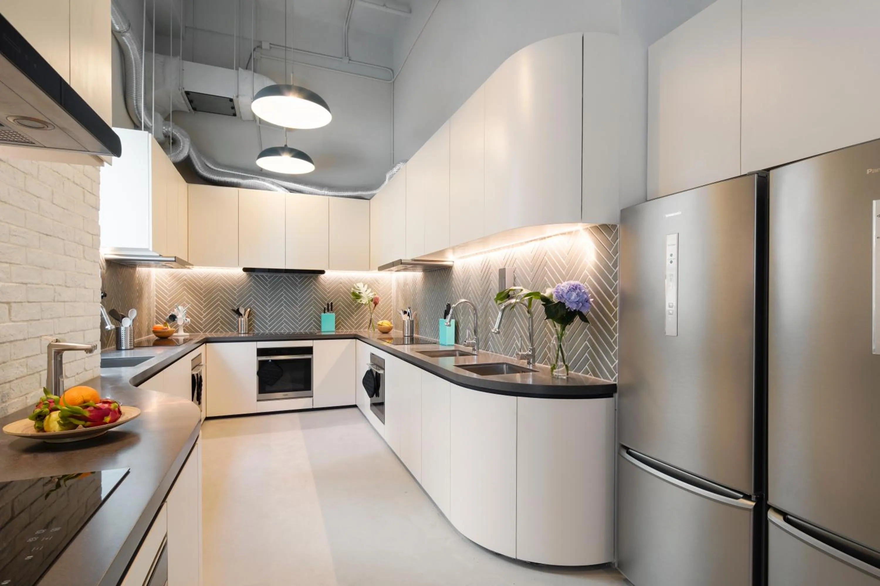 Communal kitchen in Weave Studios - Olympic