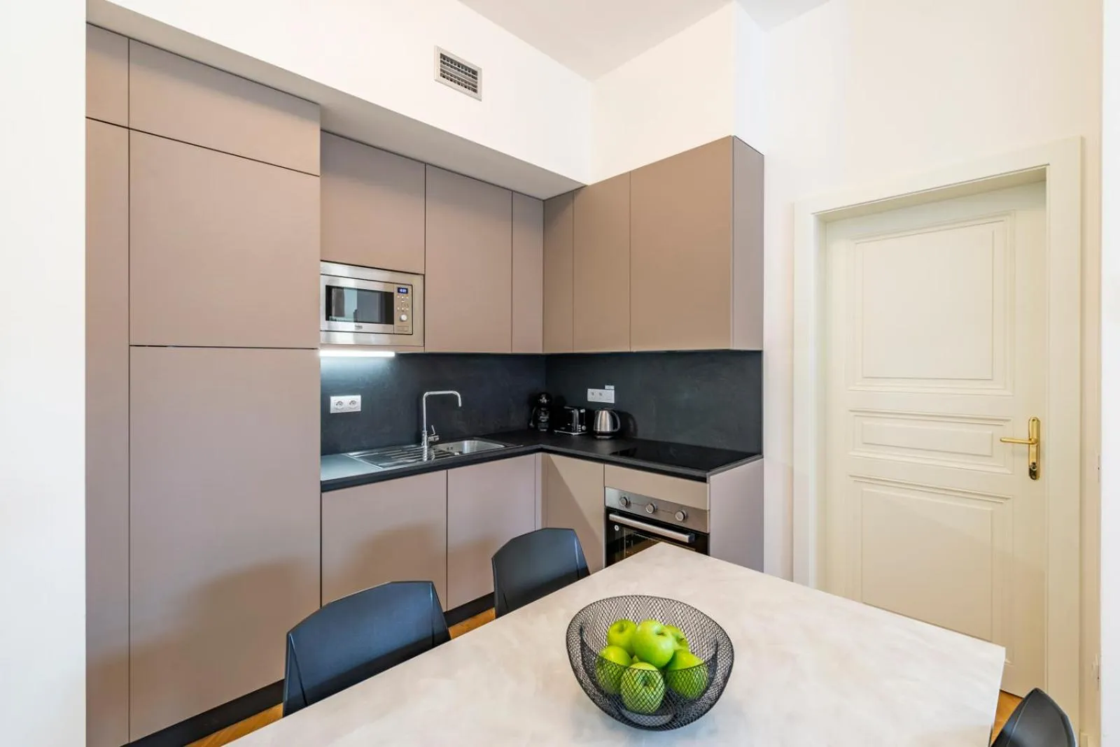 Kitchen or kitchenette in Petrin Tower Residence