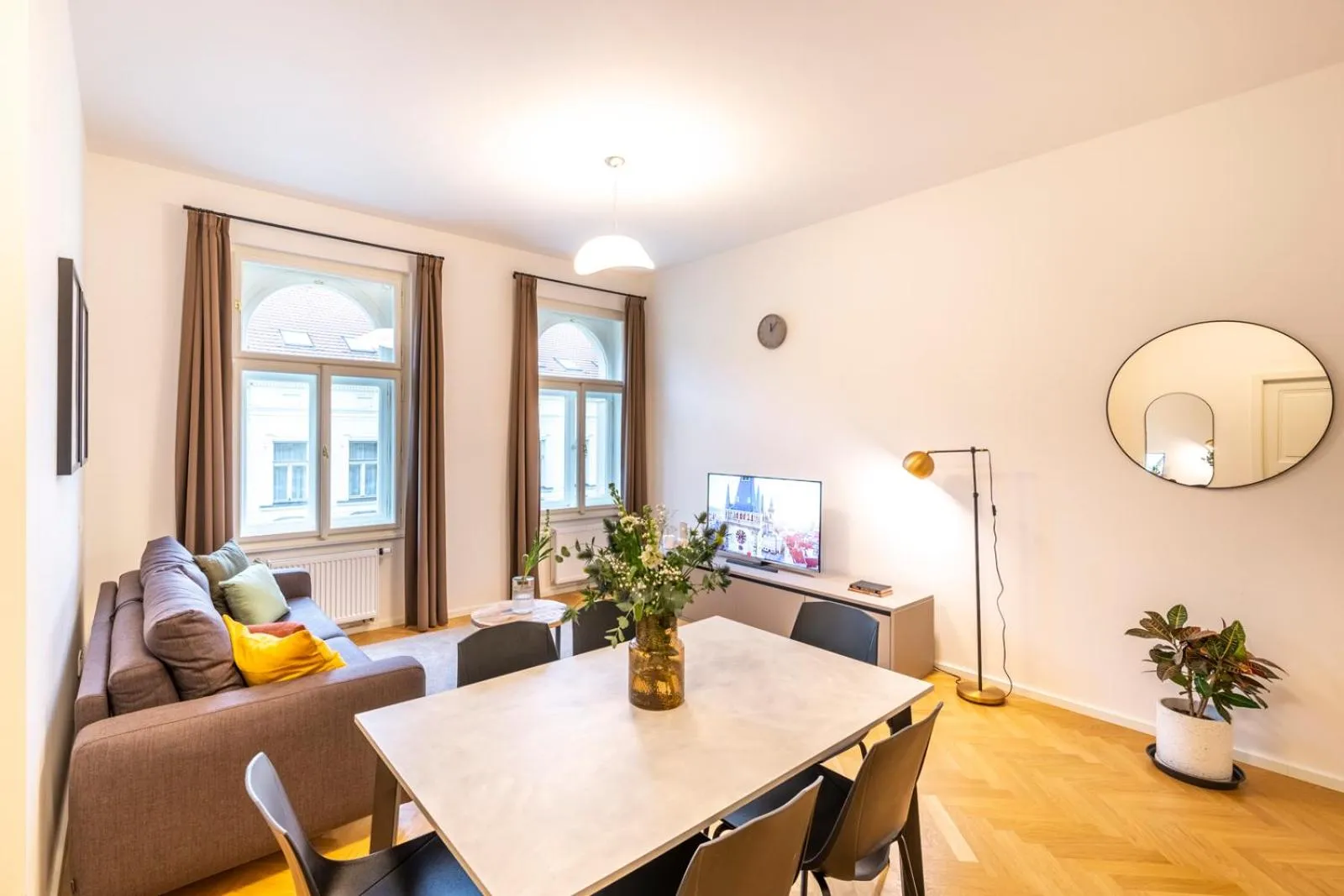 TV and multimedia in Petrin Tower Residence